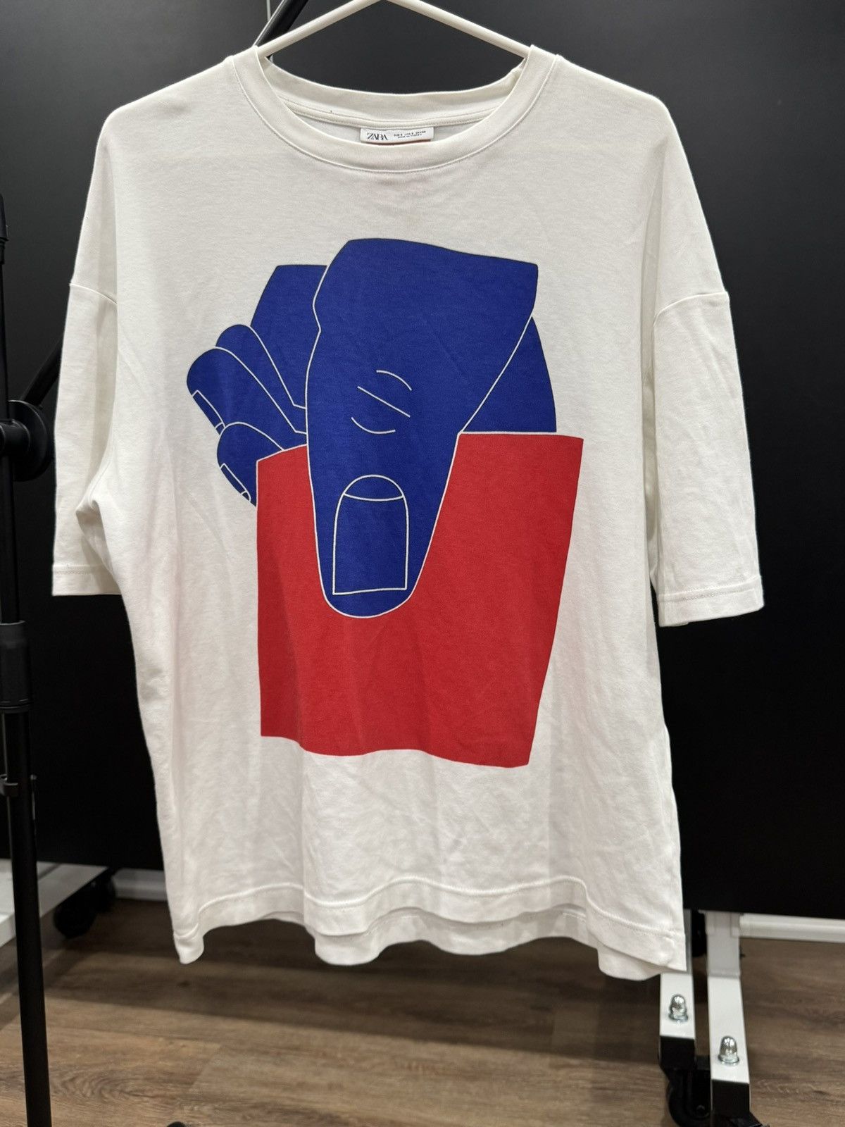 Zara ZARA × Sebastian Curi Graphic – Hand Illustration Print Size US S / EU 44-46 / 1 - 10 Thumbnail