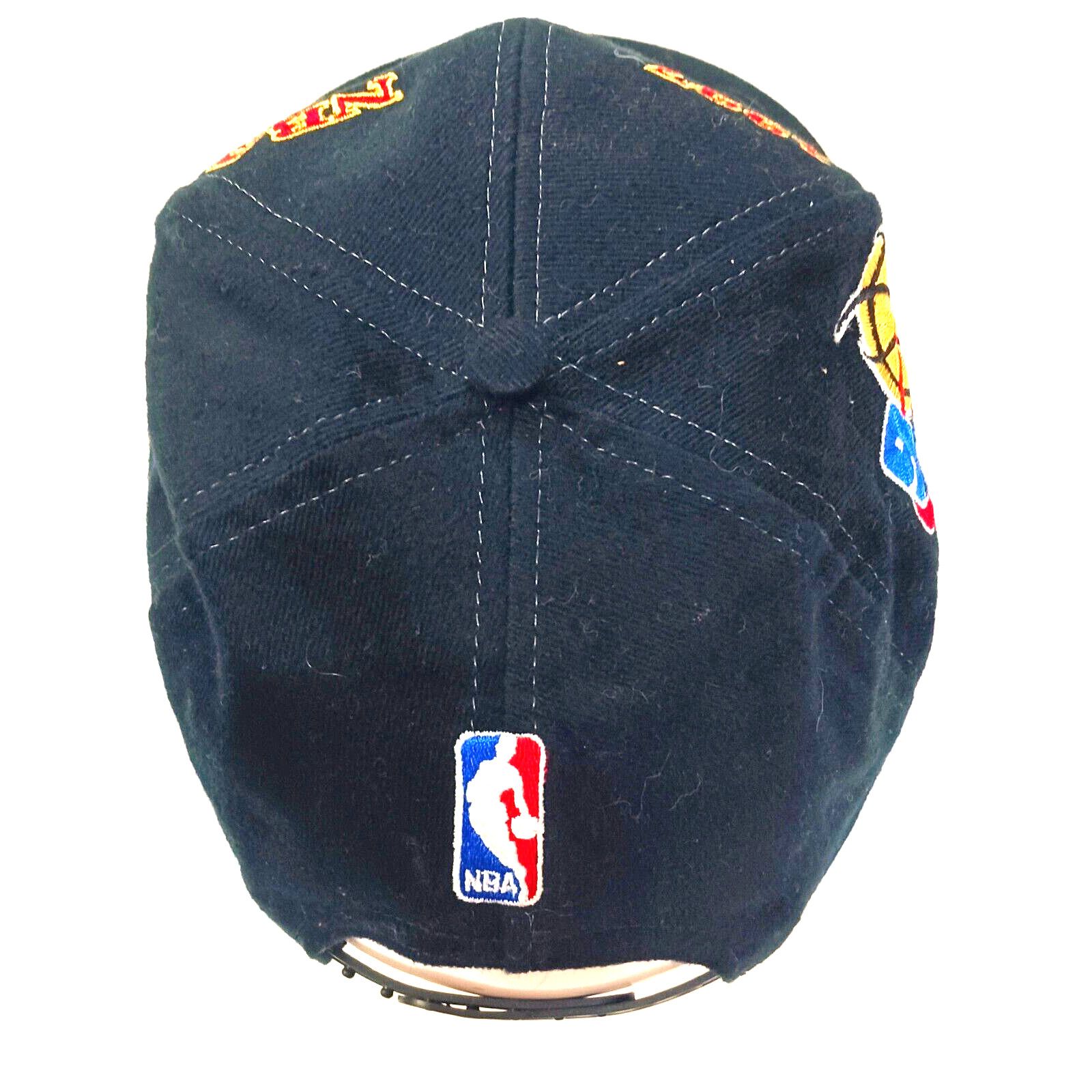 Logo Athletic Chicago Bulls Hat Snapback Logo Athletic 1997 NBA Champions Size ONE SIZE - 8 Thumbnail
