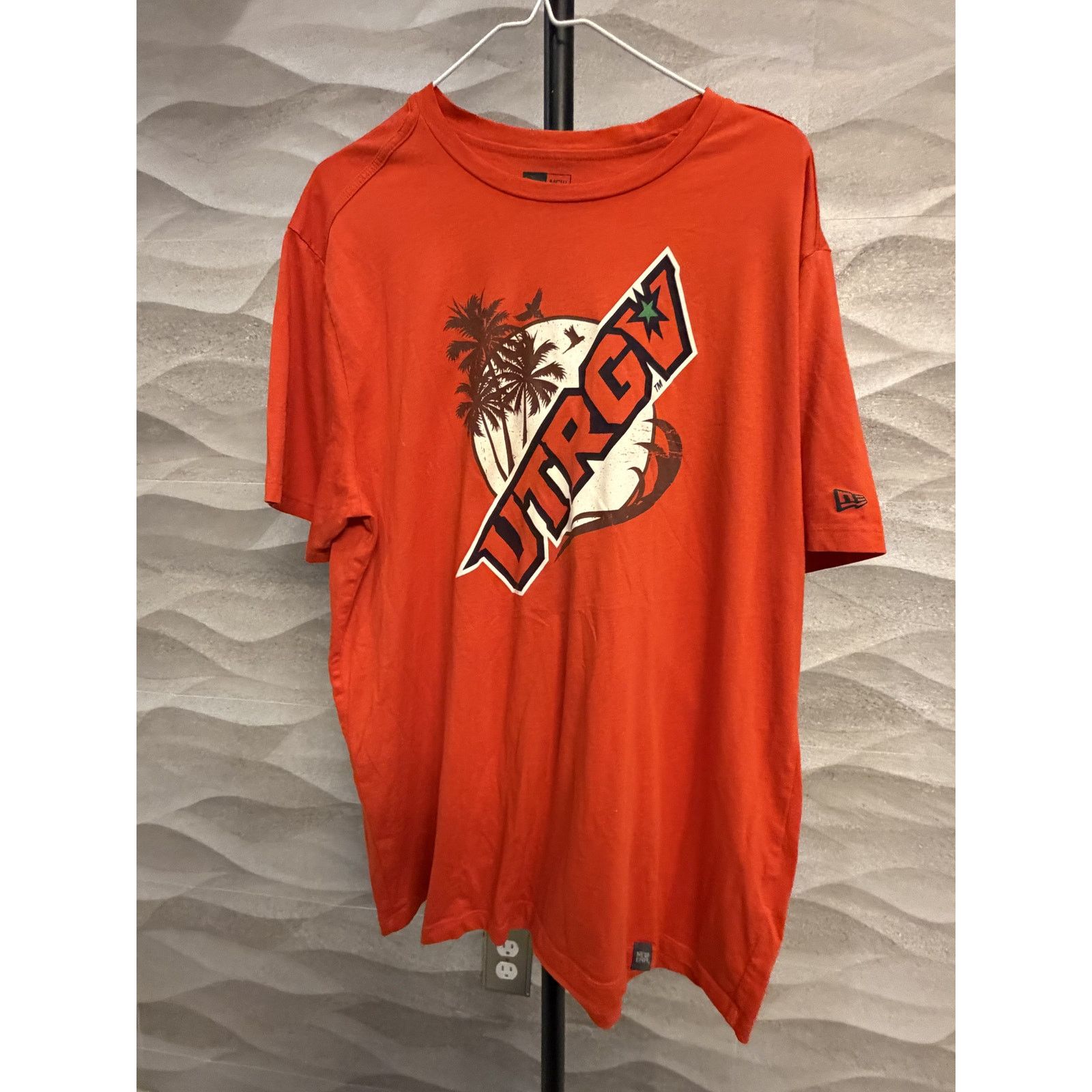 New Era UTRGV New Era Unisex Shirt Size US XL / EU 56 / 4 - 1 Thumbnail