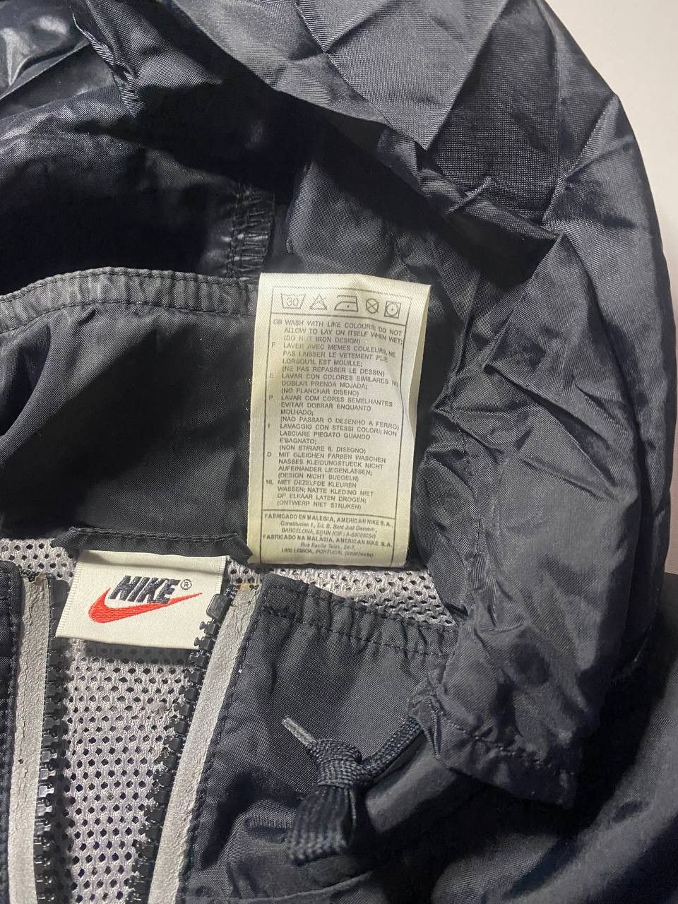 Nike × Vintage Nike vintage jacket windstopper 90's Size US L / EU 52-54 / 3 - 5 Thumbnail