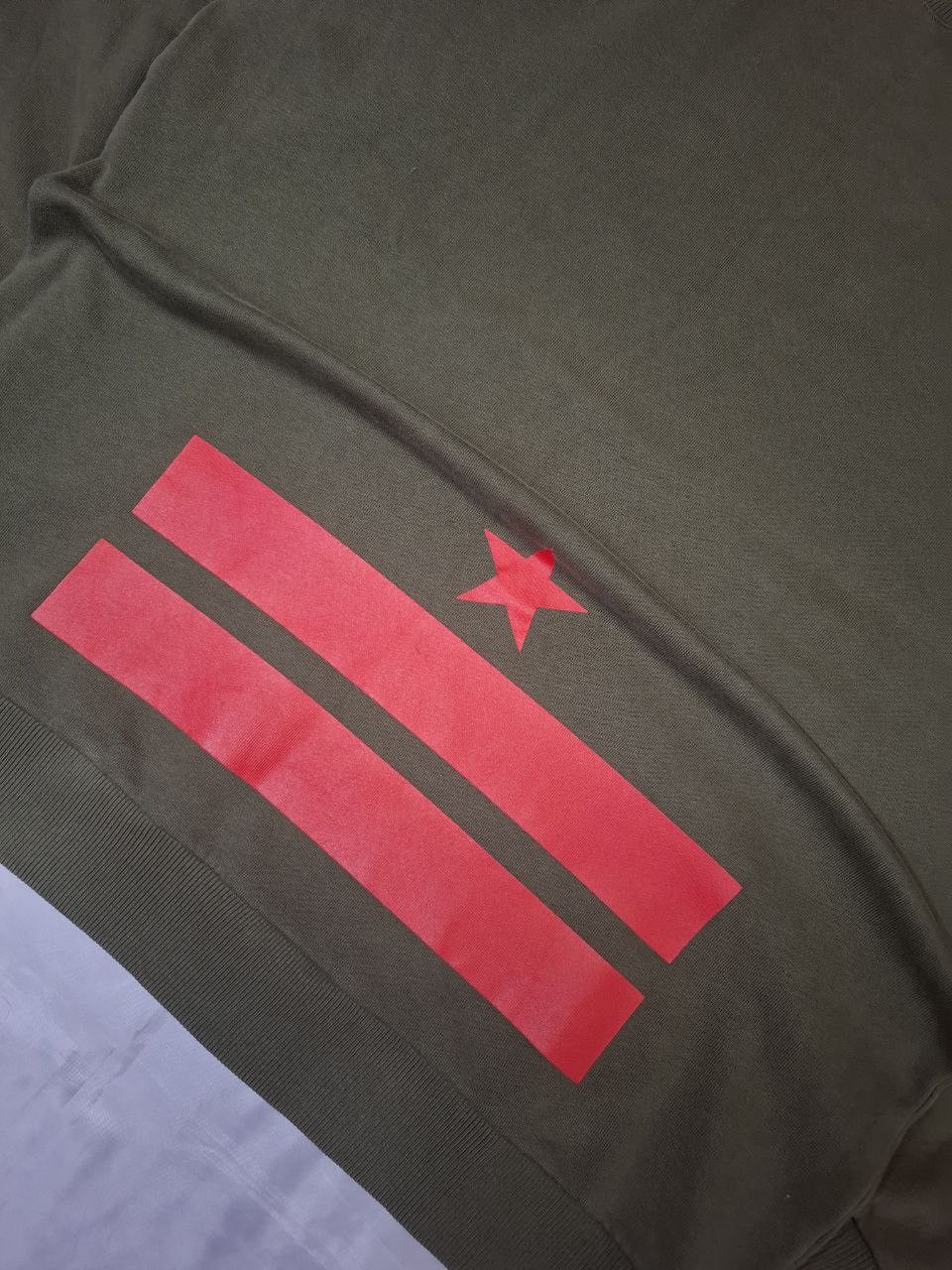 Givenchy Givenchy star sweatshirt Size US XL / EU 56 / 4 - 3 Thumbnail