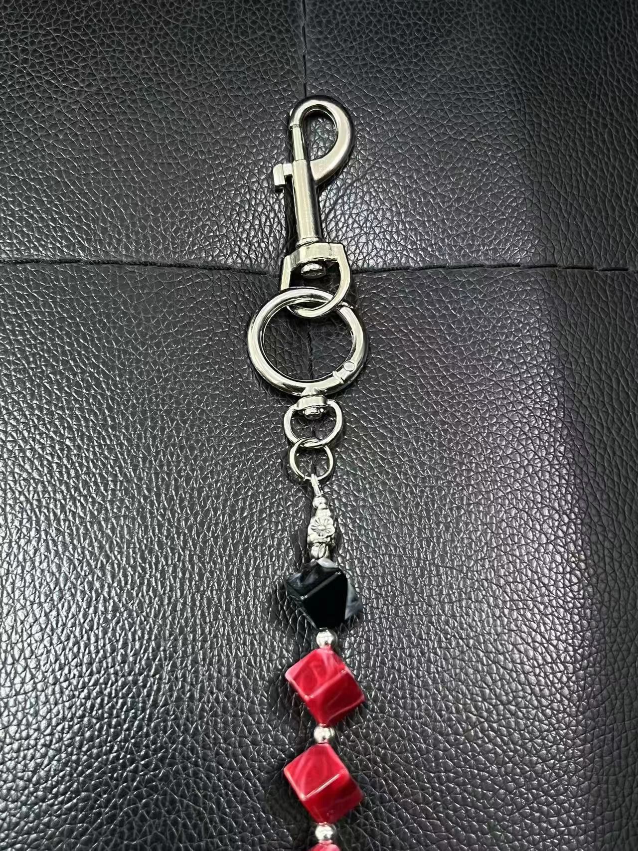 Jewelry Ink Smudge Red Bead Denim Chain – Vintage Retro Style Size ONE SIZE - 2 Thumbnail