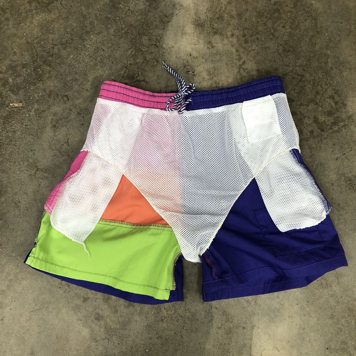Vintage Vintage Slog Club Swimwear Design Short Pants Size US 30 / EU 46 - 8 Thumbnail