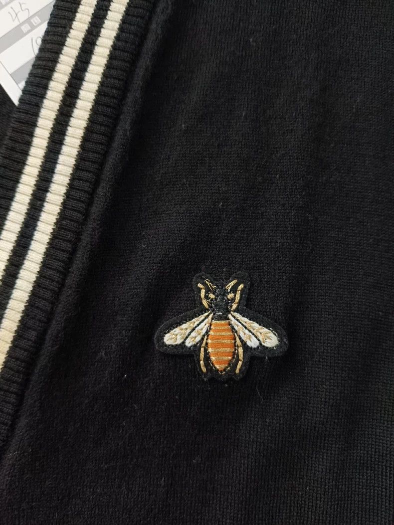 Gucci Gucci Little bee embroidered cardigan sweater 2504-Nextarro Size US L / EU 52-54 / 3 - 2 Thumbnail