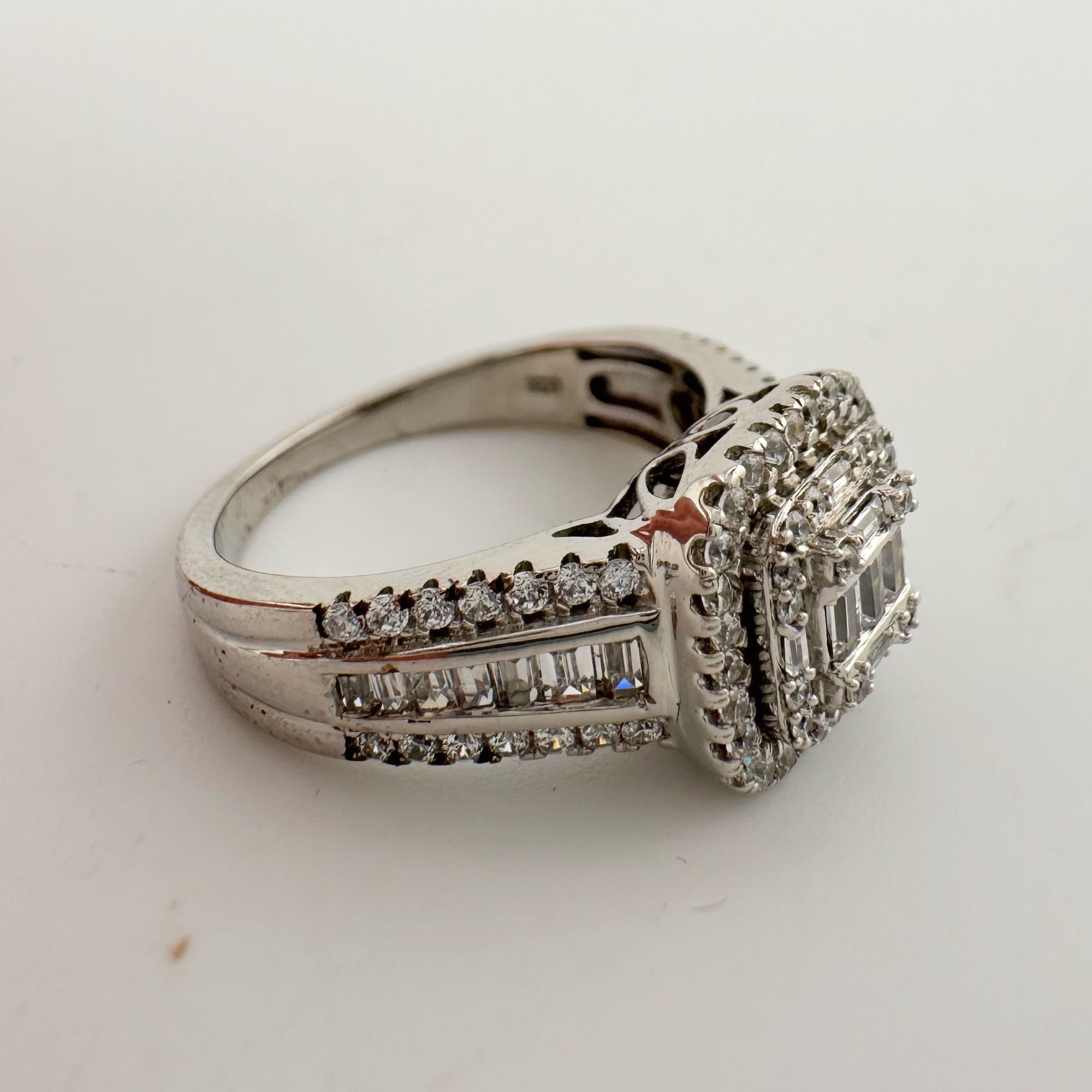 Other Elegant 2 Carat Lab Created White Topaz Ring Size 7 Size ONE SIZE - 7 Thumbnail
