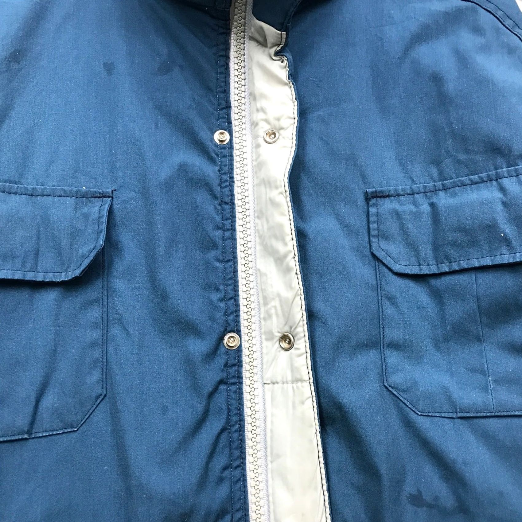 Vintage VINTAGE Woolrich Parka Field Jacket Men XL Blue Hunting 4 Pocket Parka Coat Jacket Long Zip Pockets Casual Mens Size US XL / EU 56 / 4 - 7 Thumbnail