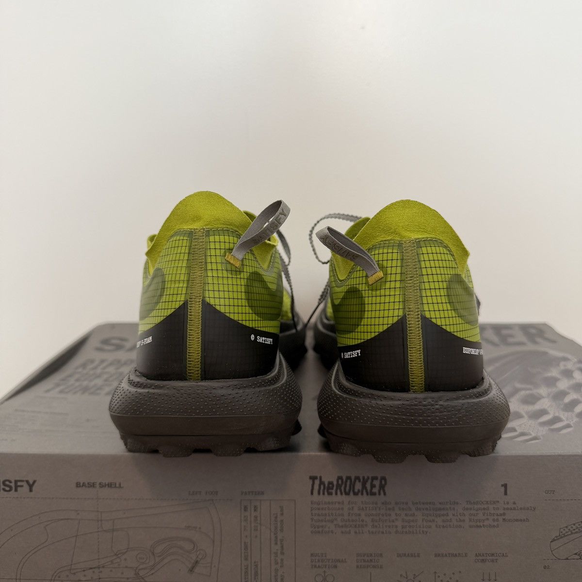 Satisfy Satisfy Running TheROCKER ‘Grenoble Green’ Size US 13 / EU 46 - 5 Thumbnail