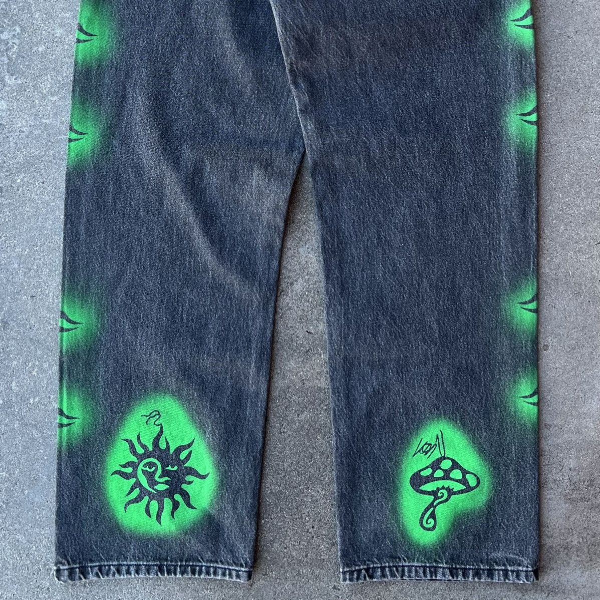 Dries Van Noten × Stussy Stussy x Dries Van Noten Black Stenciled Denim Pants Sz 30 Size US 30 / EU 46 - 9 Thumbnail