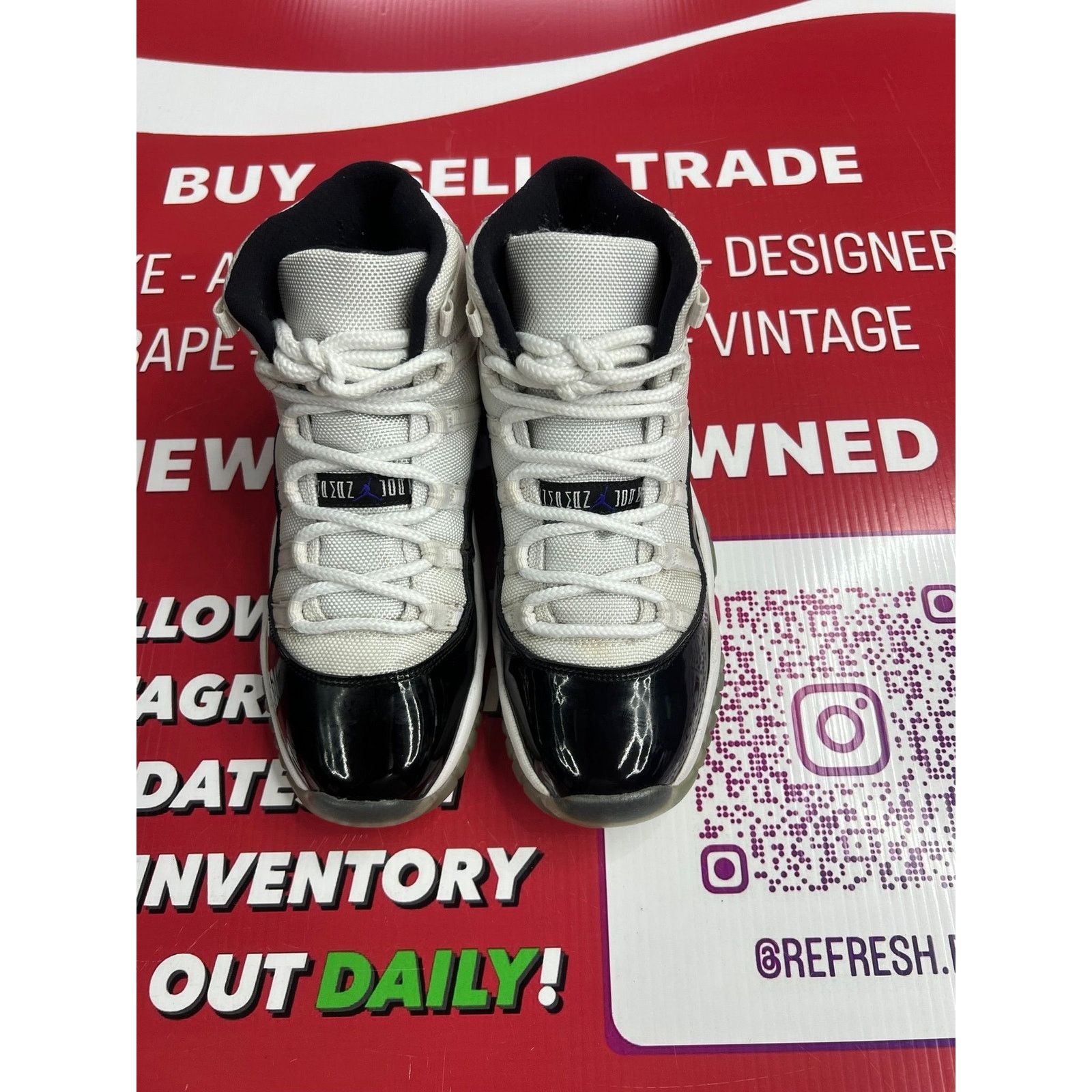Jordan Brand Air Jordan 11 Concord Size 5.5y Size US 5.5 / EU 38 - 4 Thumbnail