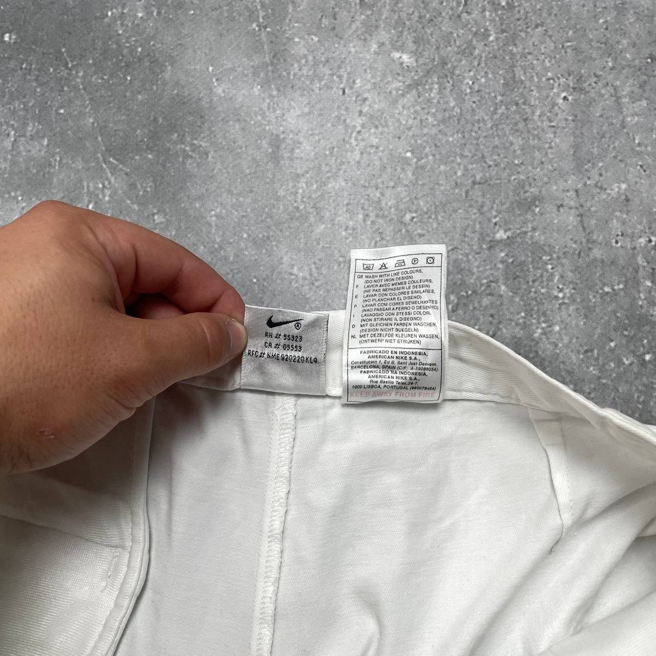 Vintage Vintage 90s Nike Court Tennis Cotton Shorts White Size 36 Size US 36 / EU 52 - 12 Thumbnail