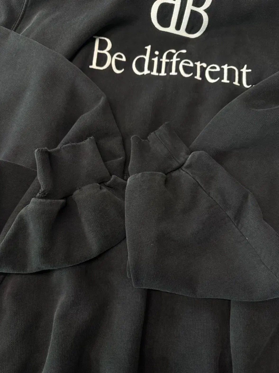 Balenciaga Balenciaga Be Different Runway Hoodie Size US M / EU 48-50 / 2 - 2 Thumbnail