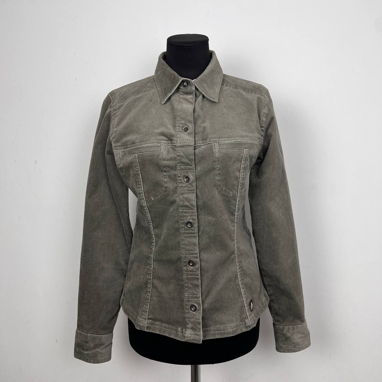 Nike ACG Nike ACG Womens Fitted Cord Shirt Jacket Olive Green Vintage Size M / US 6-8 / IT 42-44 - 1 Thumbnail