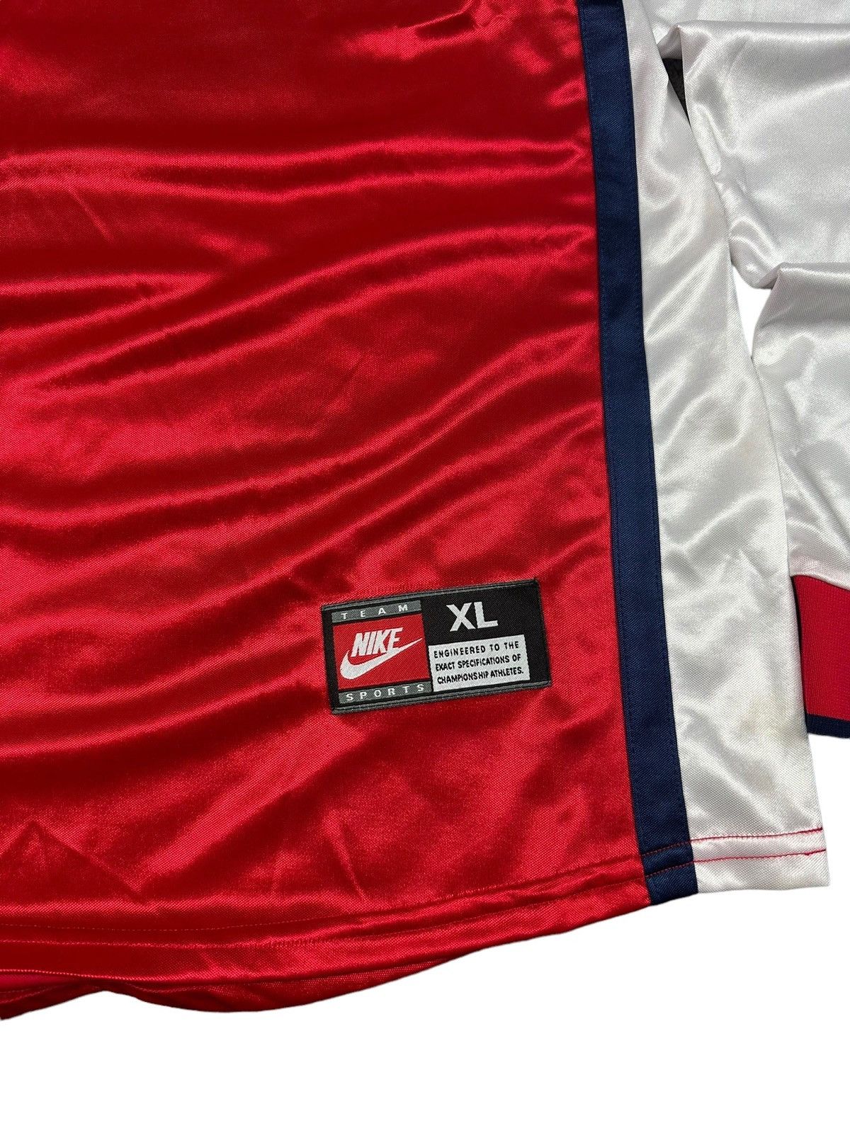 Nike Arsenal Bergkamp Vintage Jersey Size US XL / EU 56 / 4 - 5 Thumbnail