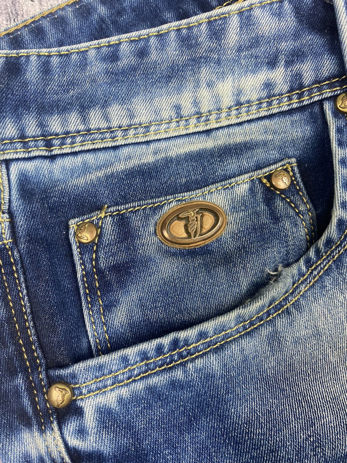 Trussardi Vintage Luxury Trussardi Denim Jeans Size 32 x 34 Size US 32 / EU 48 - 13 Thumbnail