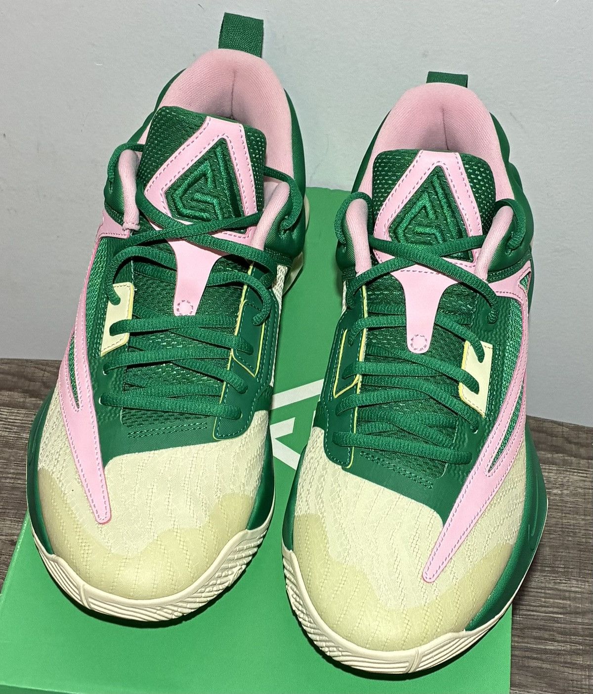 Nike Size 10.5 - Nike Giannis Immortality 3 5 The Hard Way Size US 10.5 / EU 43-44 - 2 Thumbnail