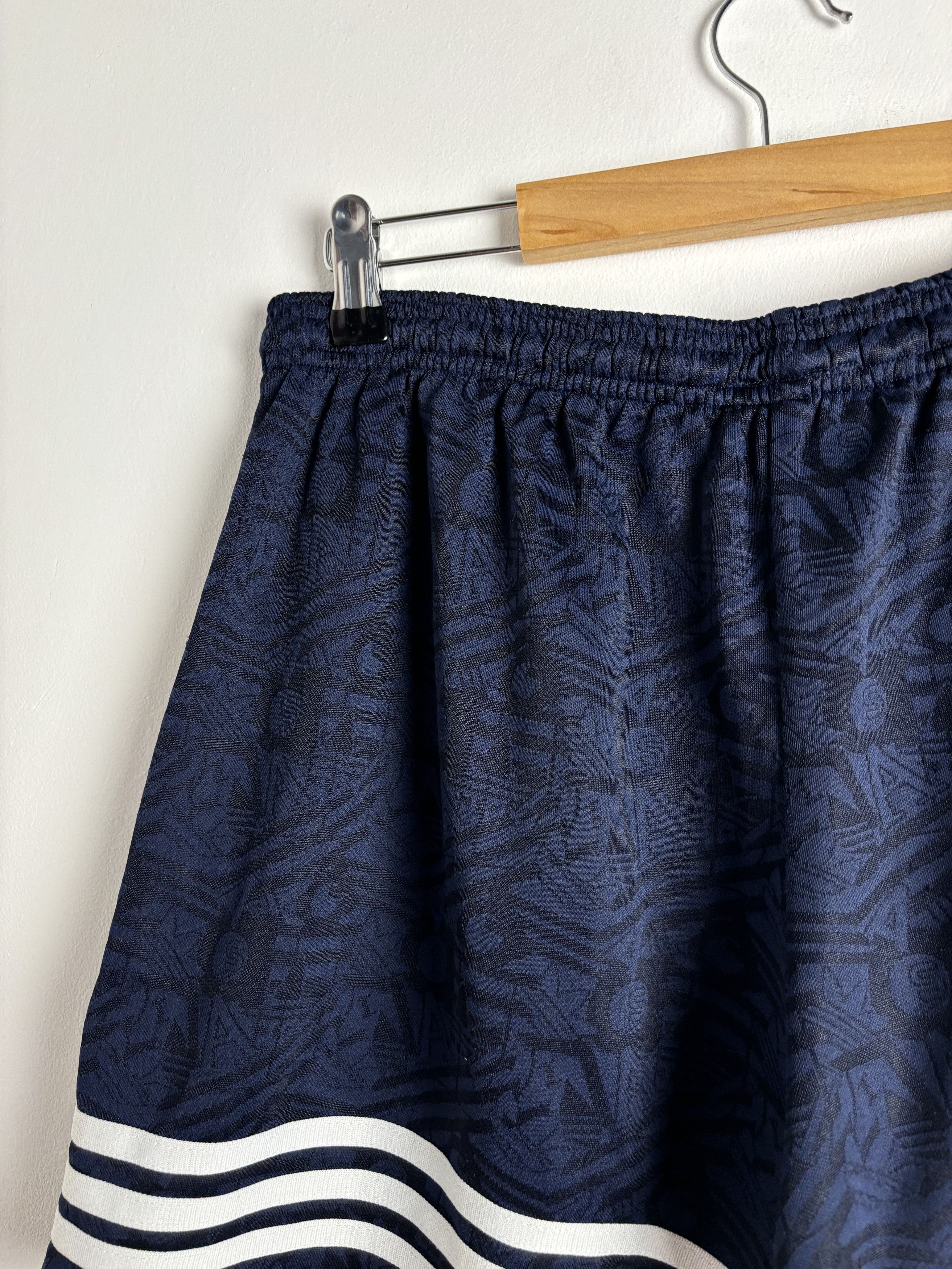 Adidas × Vintage Vintage Adidas Retro Soccer Shorts Size US 34 / EU 50 - 11 Thumbnail