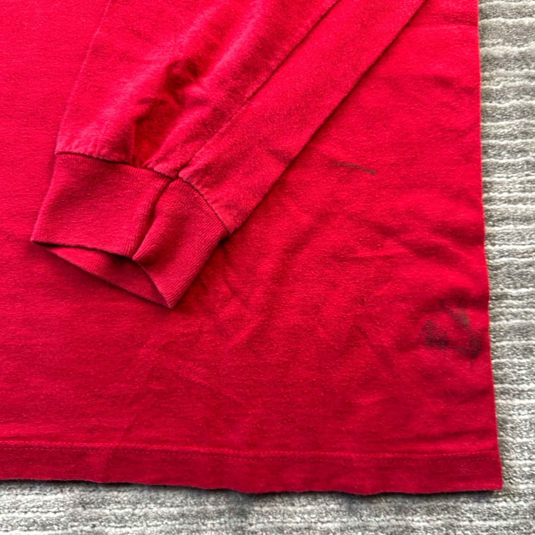 Tommy Hilfiger VINTAGE Tommy Hilfiger Shirt Mens Large Red Snow Ski Graphic USA Made Size US L / EU 52-54 / 3 - 6 Thumbnail