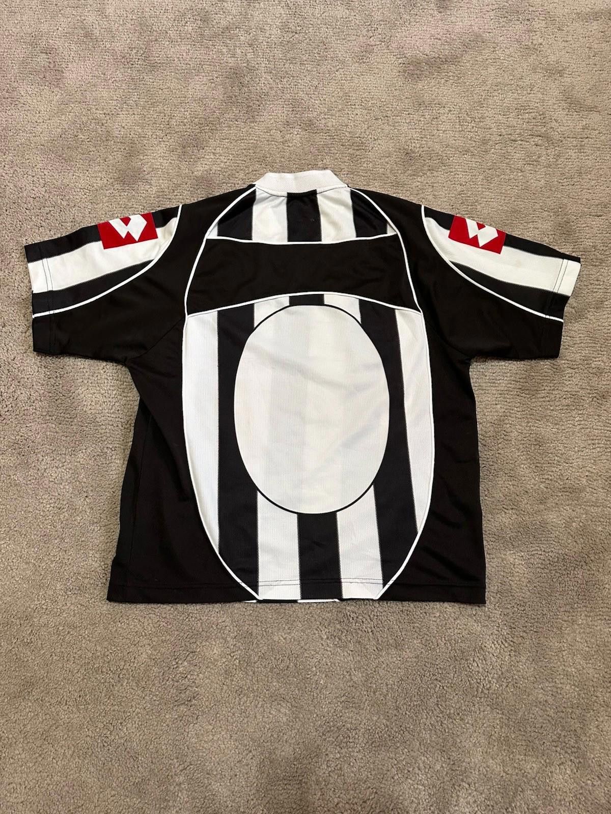 Lotto Sport Juventus 2002/2003 Home Football Shirt Soccer Jersey Calcio Size US L / EU 52-54 / 3 - 7 Thumbnail