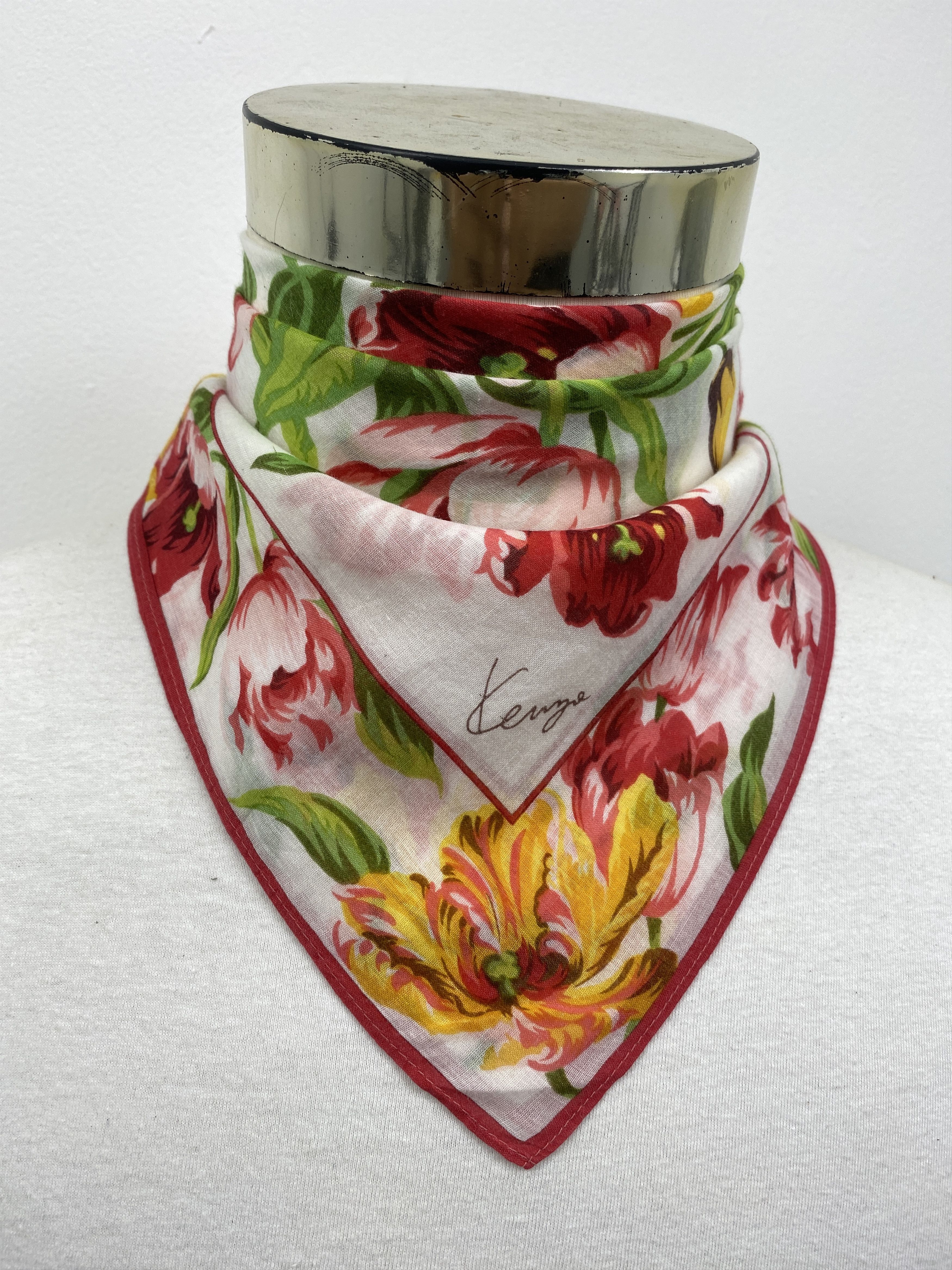 Kenzo Kenzo Handkerchief / Bandana / Neckerchief HKC0207 Size ONE SIZE - 1 Thumbnail