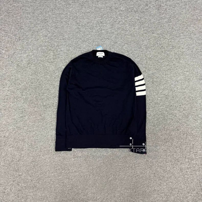 Thom Browne Thom Browne Knit sweater Size US XL / EU 56 / 4 - 1 Thumbnail