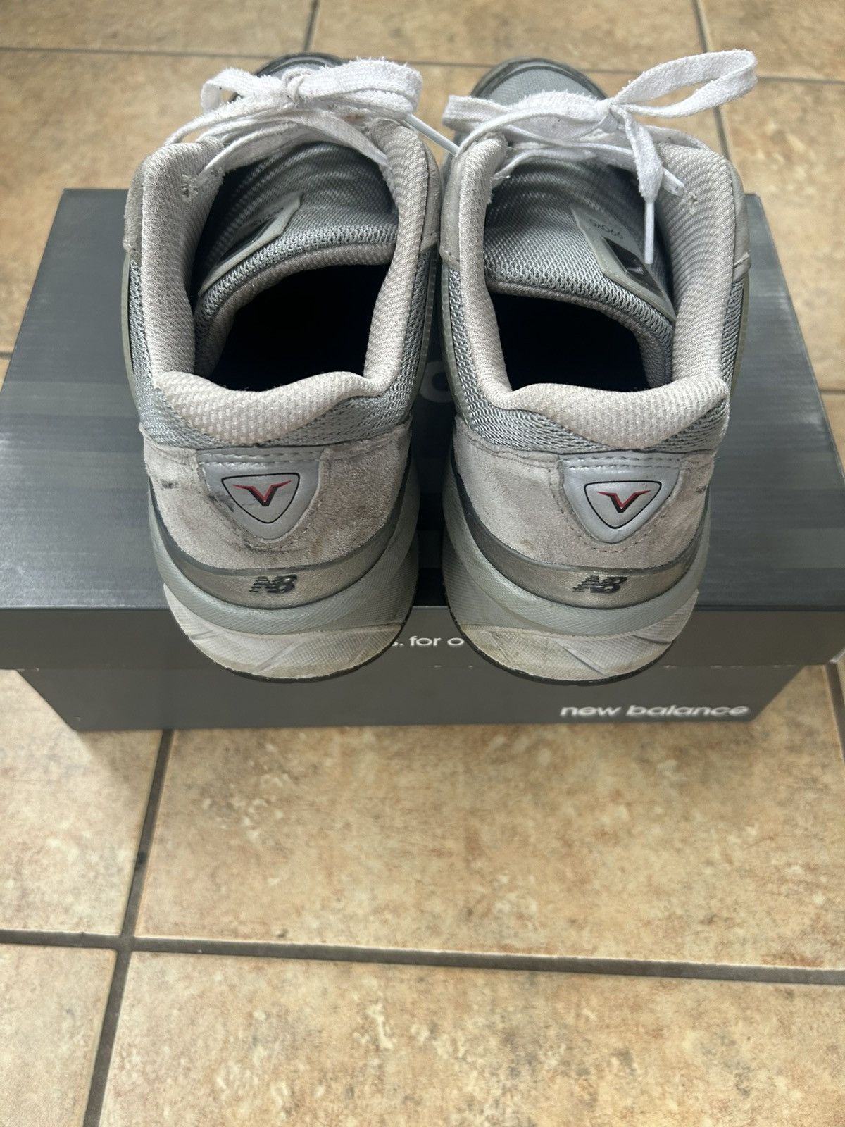 New Balance New Balance 990v5 Size US 9.5 / EU 42-43 - 4 Thumbnail