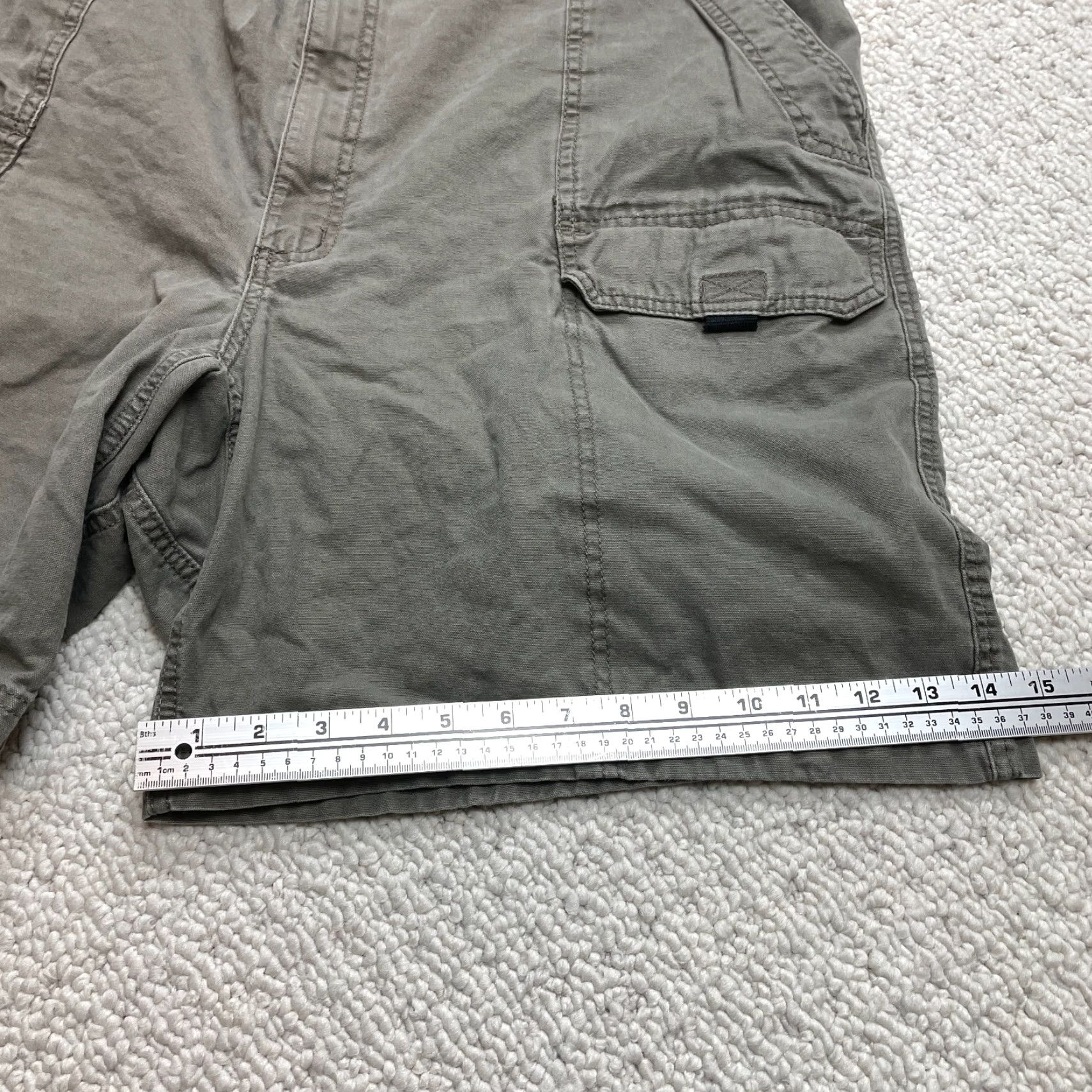 Wrangler Wrangler Shorts Mens 44 Cargo Pocket 8" Inseam Cotton Solid Green Casual Laundry Ready Mens Regular Waist 44 Colorful 90s Theme Size US 44 / EU 60 - 2 Thumbnail