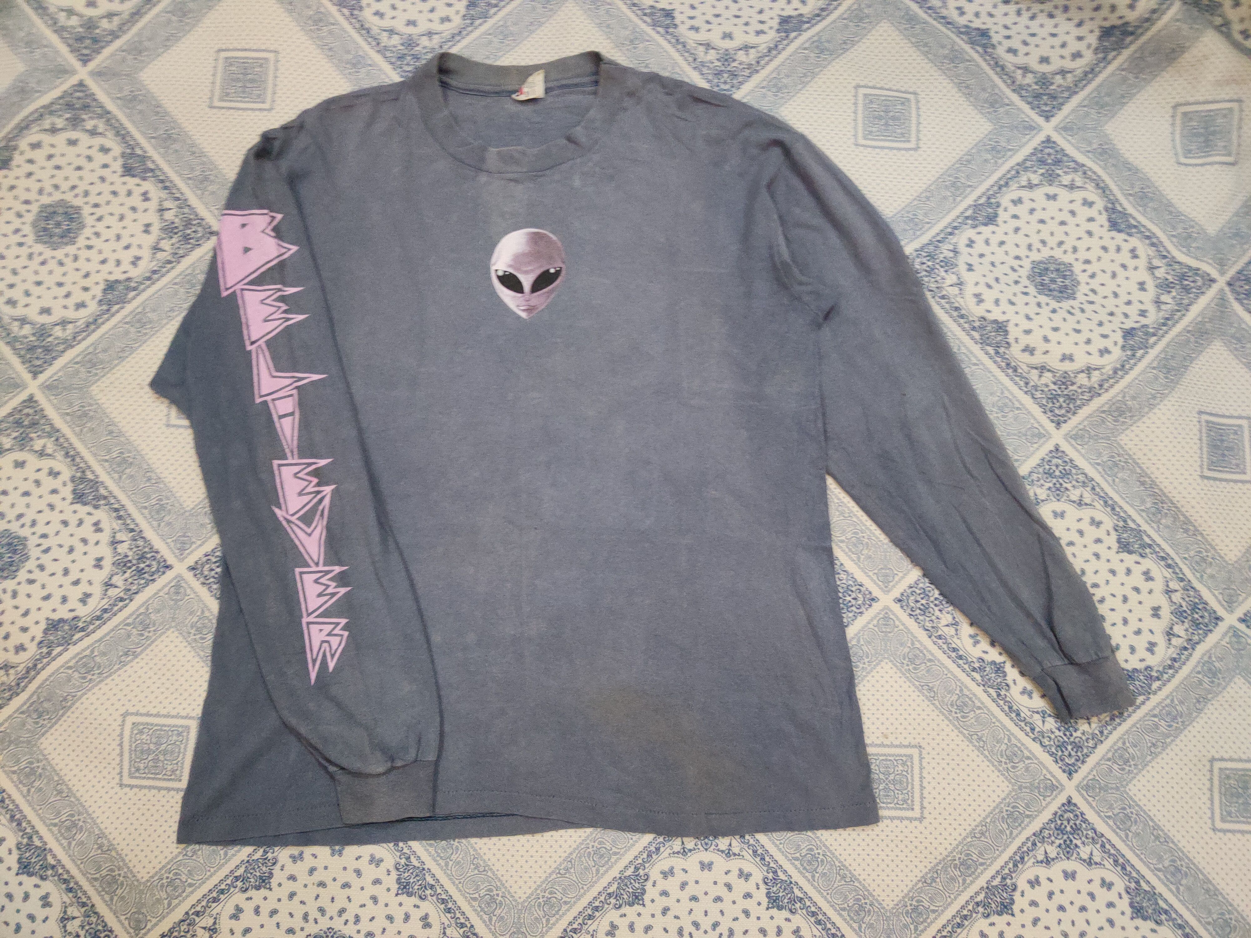 Fashion Victim × Vintage Vintage 95's Fashion Victim Alien Believer Size US L / EU 52-54 / 3 - 6 Thumbnail