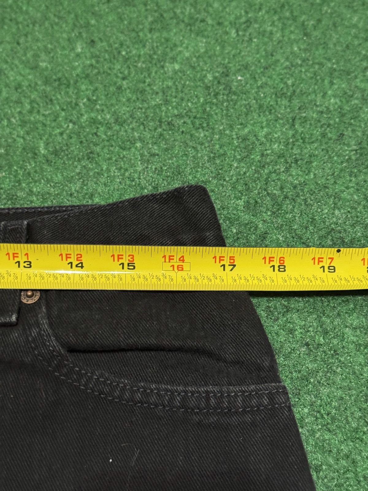 Levi's Vintage Clothing Vintage Levi’s 550 Relaxed 16 Black Dark Denim 34x30 Jeans Size 38" / US 16 / IT 52 - 6 Thumbnail