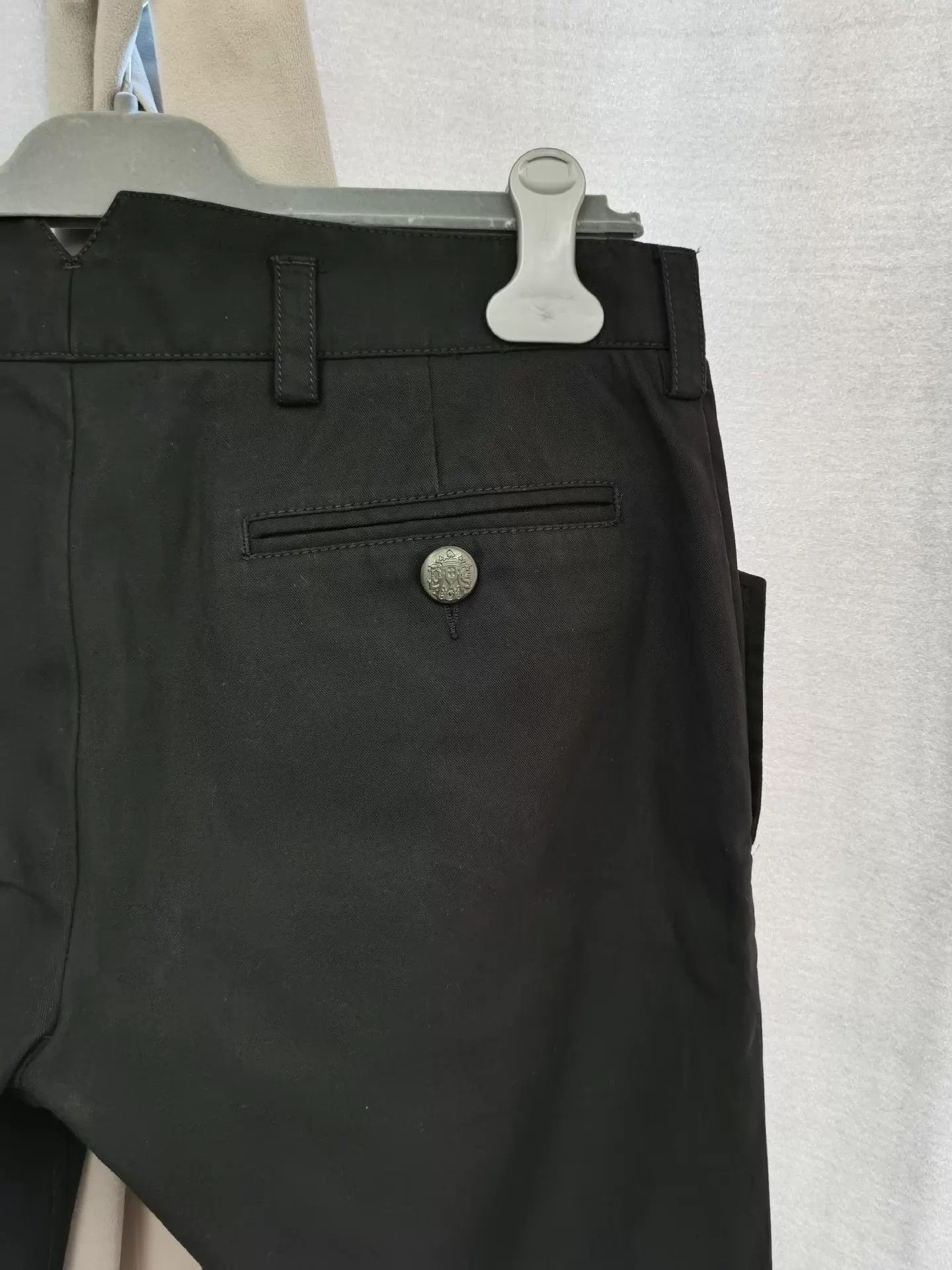 Dolce & Gabbana DG Black Court Metal Button Cropped Pants Size 48 Size US 32 / EU 48 - 7 Thumbnail