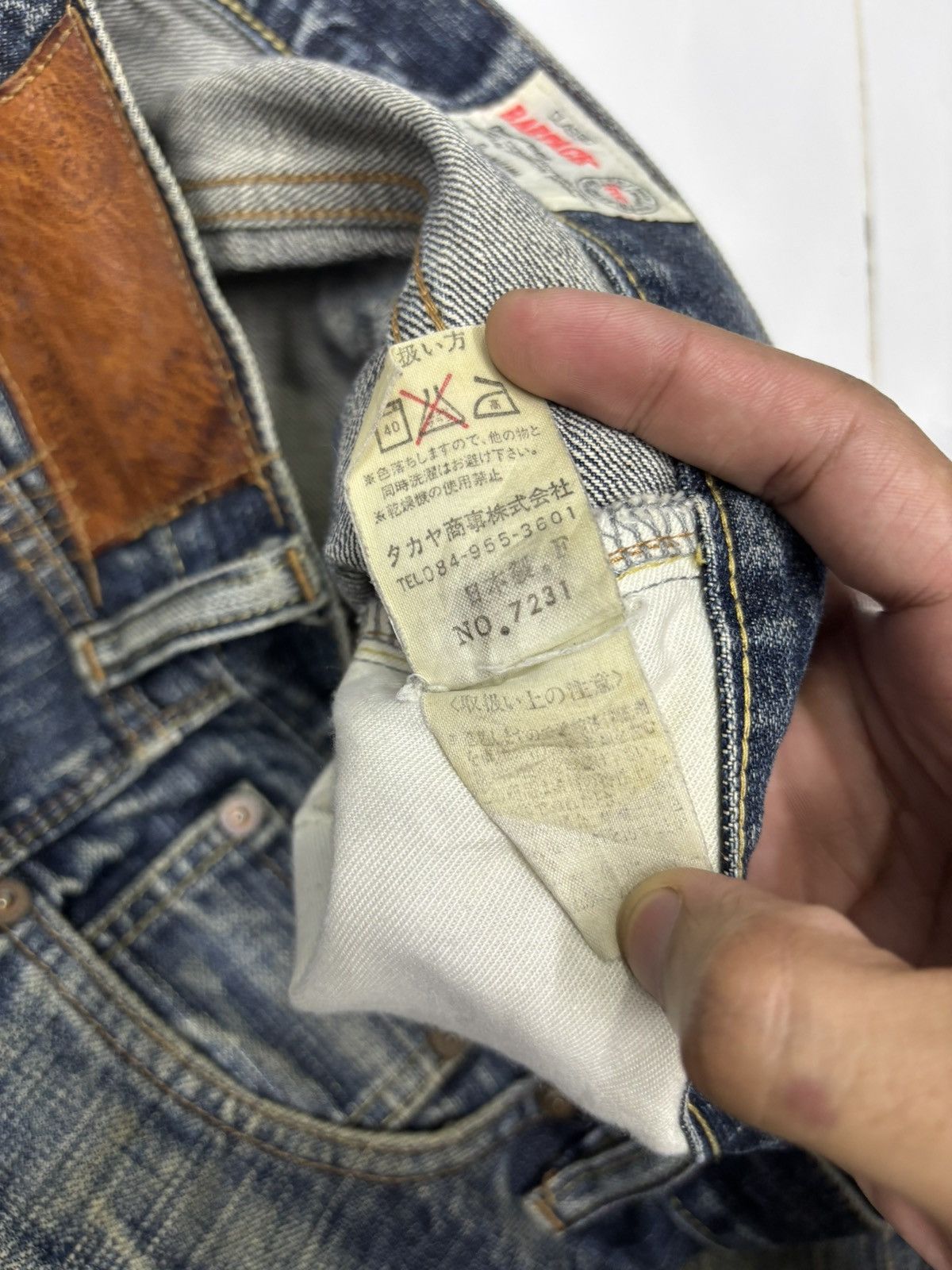 Hysteric Glamour 🇯🇵 BARTACK SELVEDGE JEANS RIPPED DESTROY JEANS Size US 33 - 15 Thumbnail