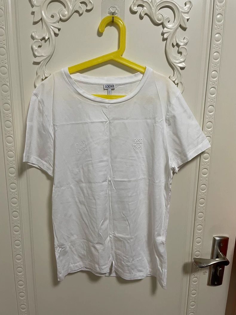 Loewe LOEWE White short-sleeved T-shirt Size M / US 6-8 / IT 42-44 - 1 Thumbnail