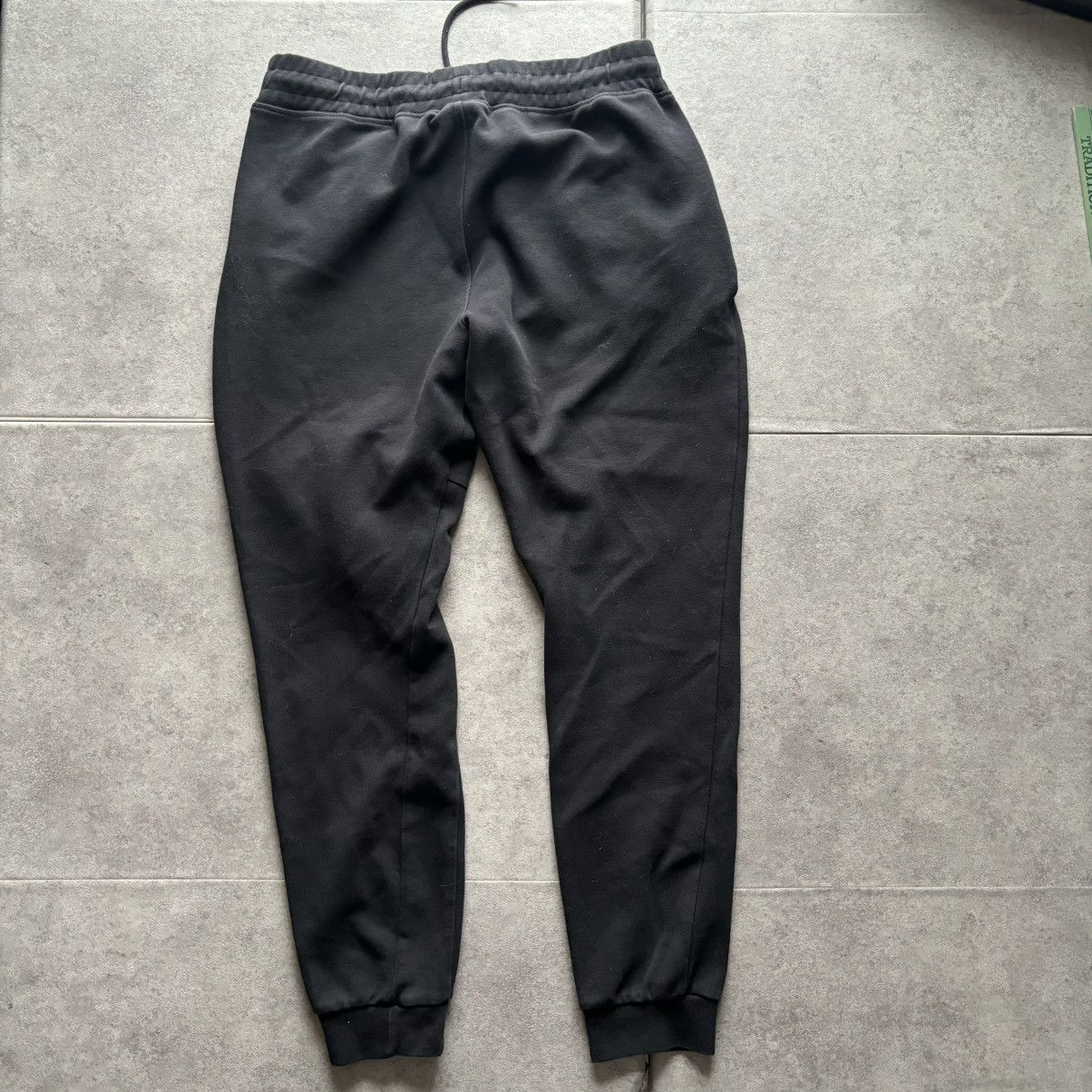 Gymshark Black gymshark crest joggers Size US 30 / EU 46 - 7 Thumbnail