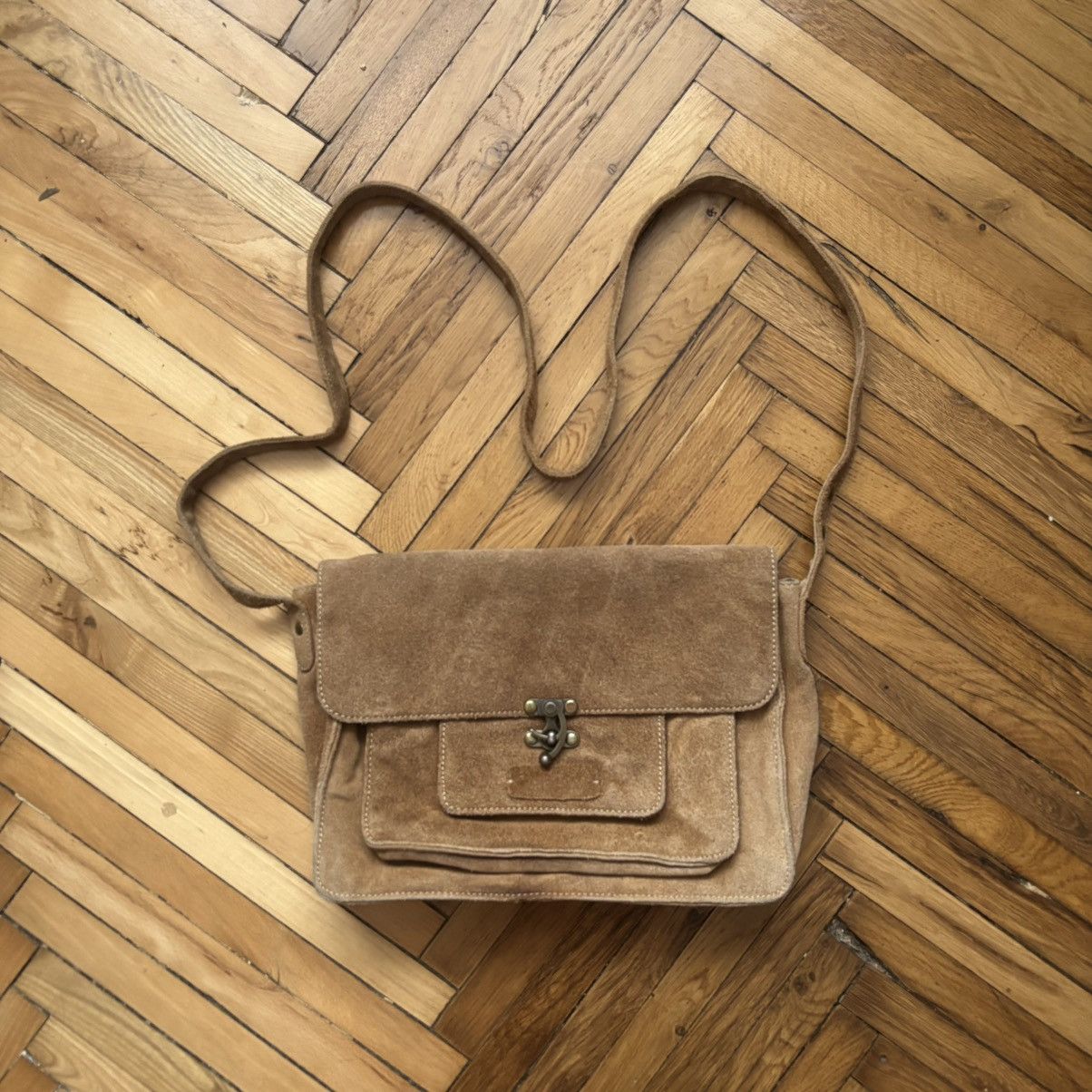 If Six Was Nine × Le Grande Bleu (L.G.B.) Vintage Y2K Animal Bag Suede Size ONE SIZE - 2 Thumbnail
