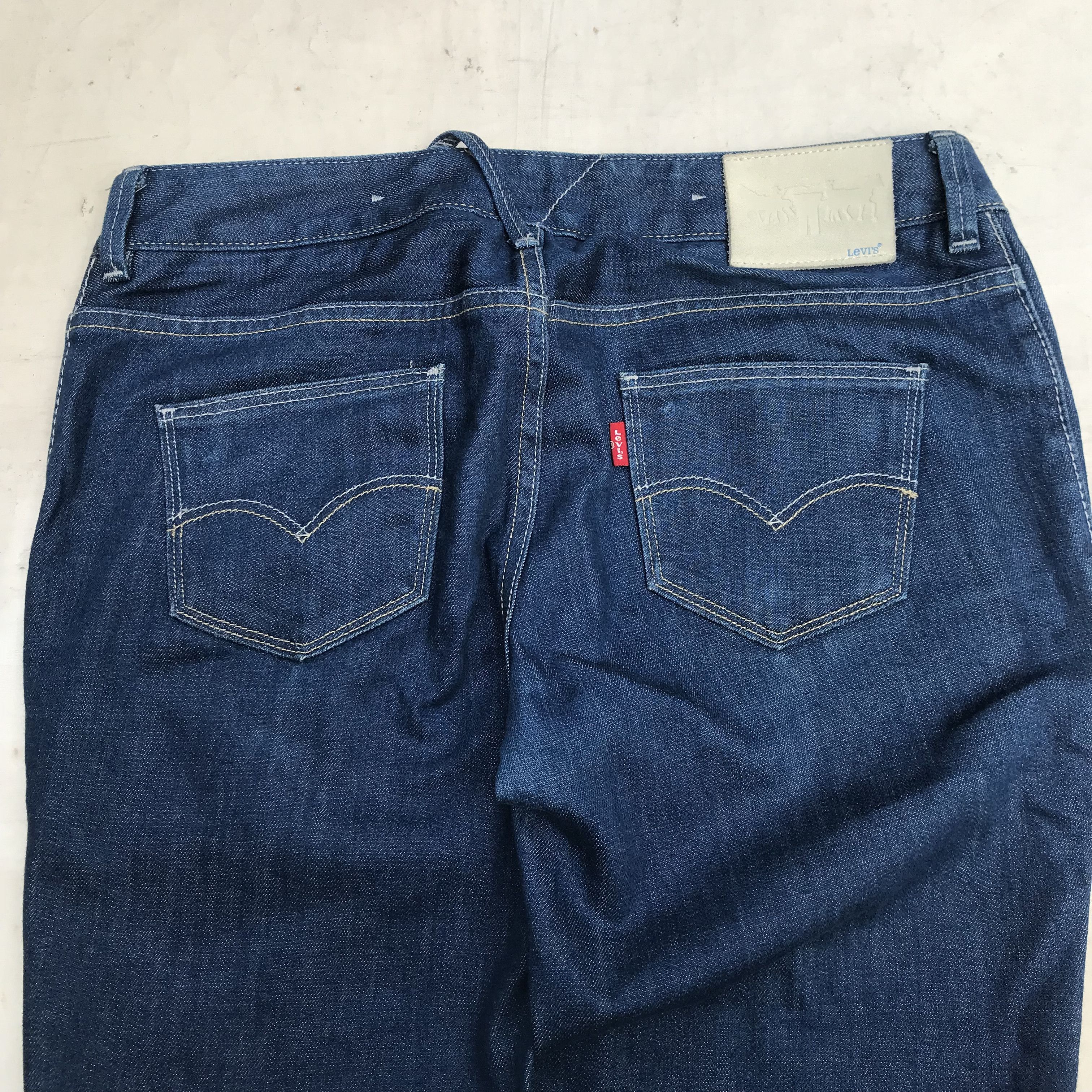 Levi's Vintage Levis Selvedge denim Modern original edition Size US 29 - 13 Thumbnail