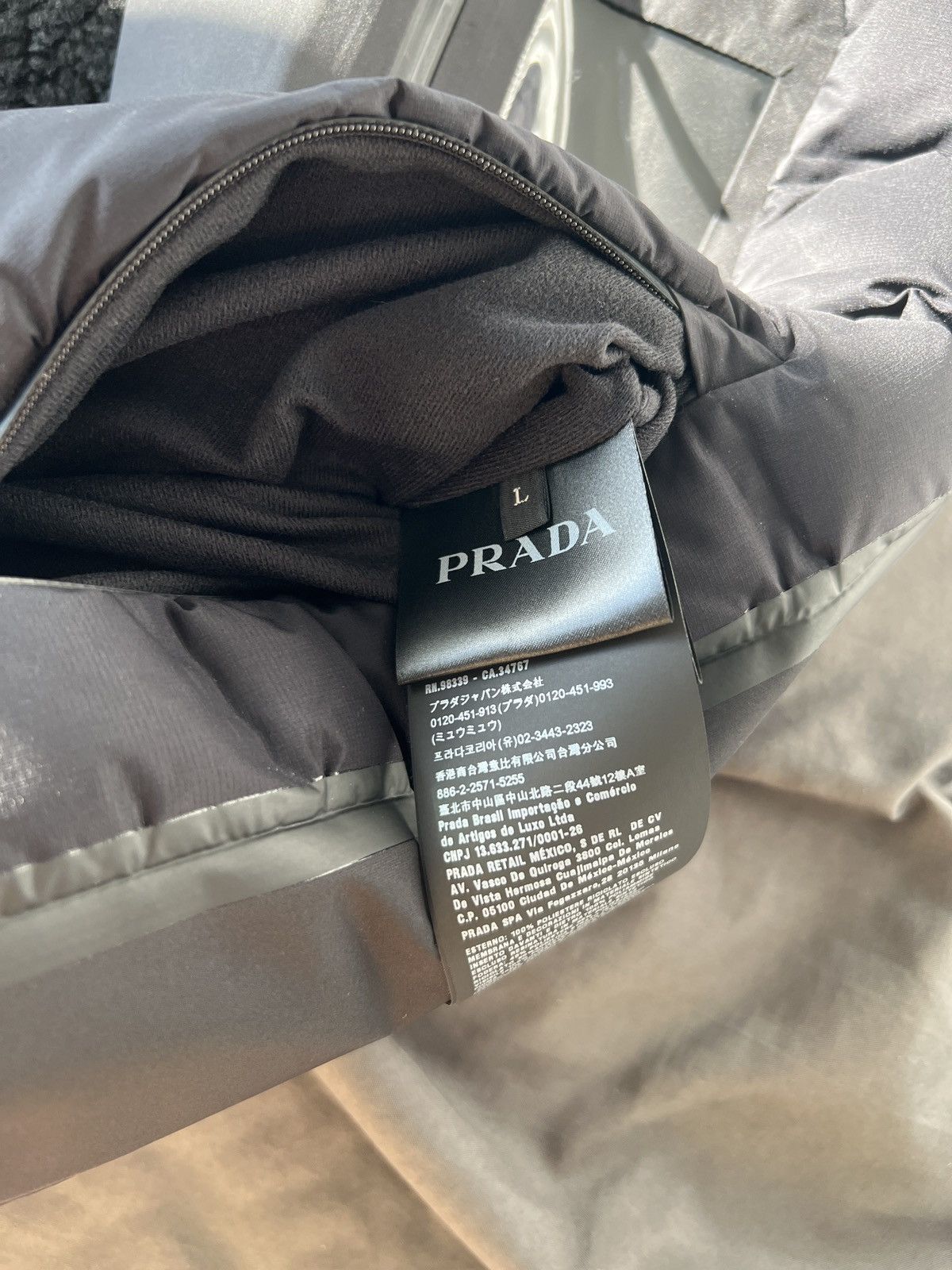 Prada 🔥🔥 2400$ Prada Black Extreme-Tex Down Vest Size US L / EU 52-54 / 3 - 17 Thumbnail