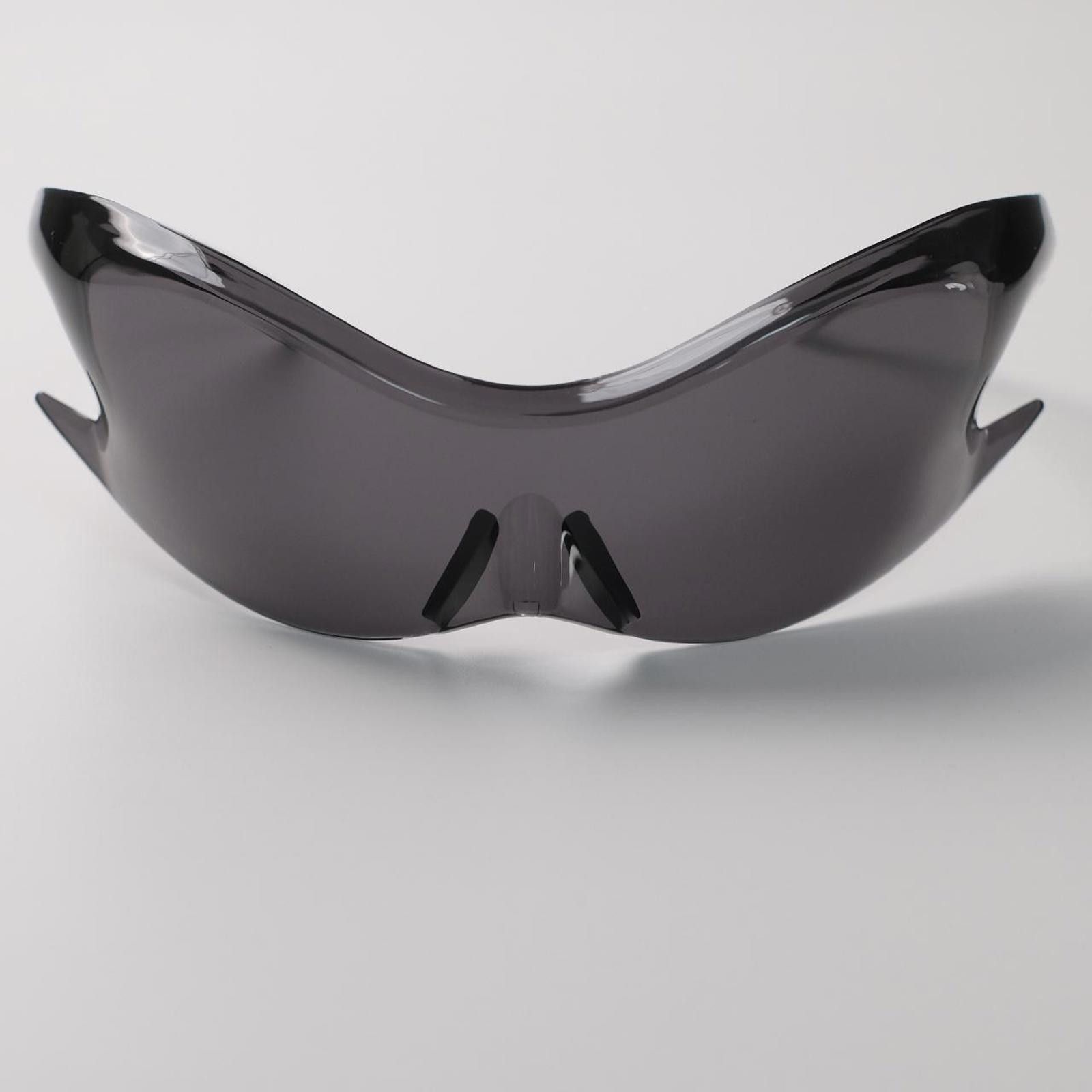 Japanese Brand Y2k Vtg Avant Garde Futuristic Black Sunglasses Unisex OS Size ONE SIZE - 4 Thumbnail