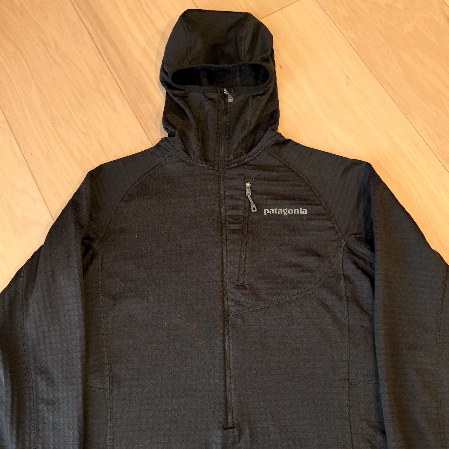 Patagonia Patagonia R1 Hoody Women's Small Black Polartec Fleece Jacket Size S / US 4 / IT 40 - 4 Thumbnail