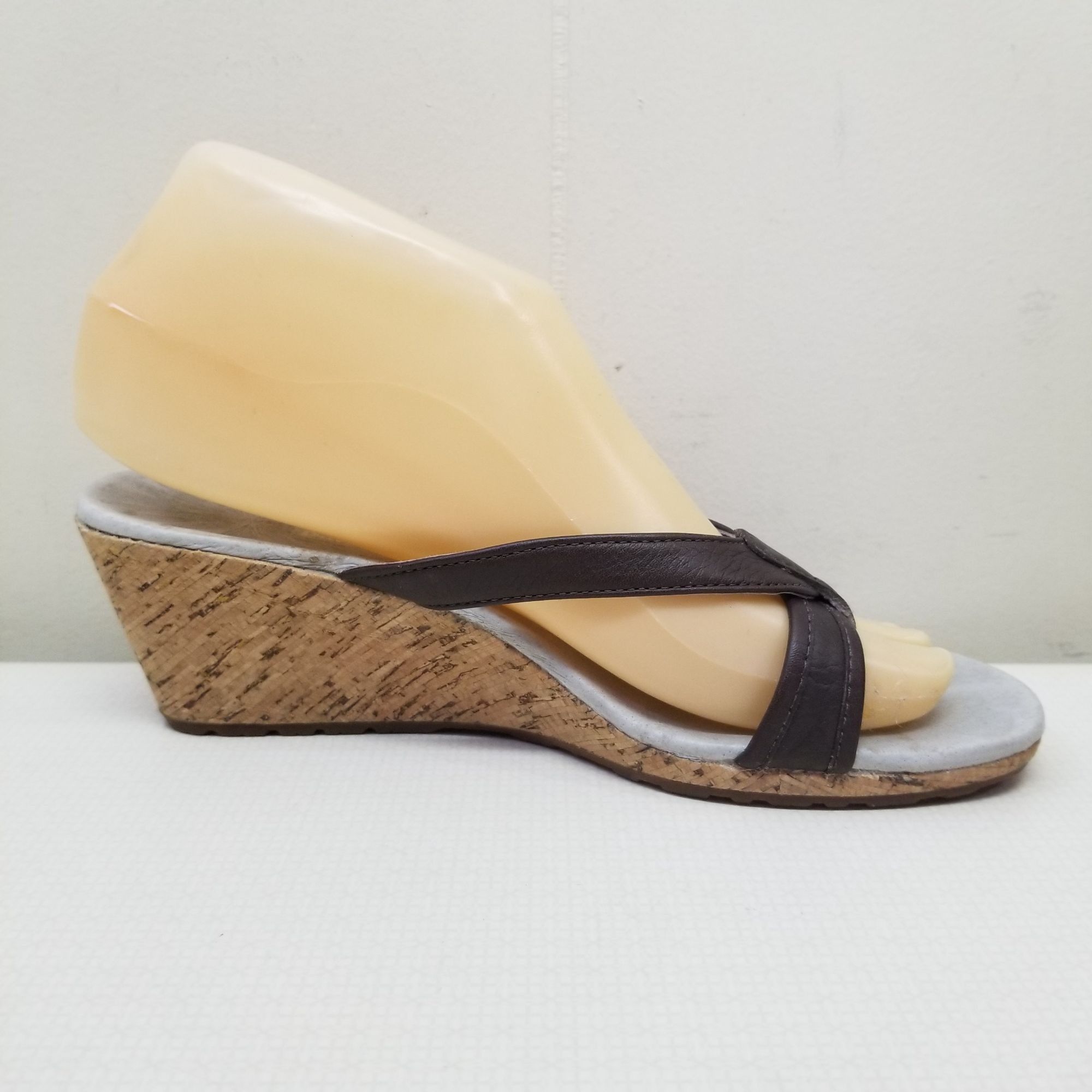 Patagonia Patagonia 7M Brown Thong Wedge Sandals Summer Beach SOLIMAR Size US 7 / IT 37 - 8 Thumbnail