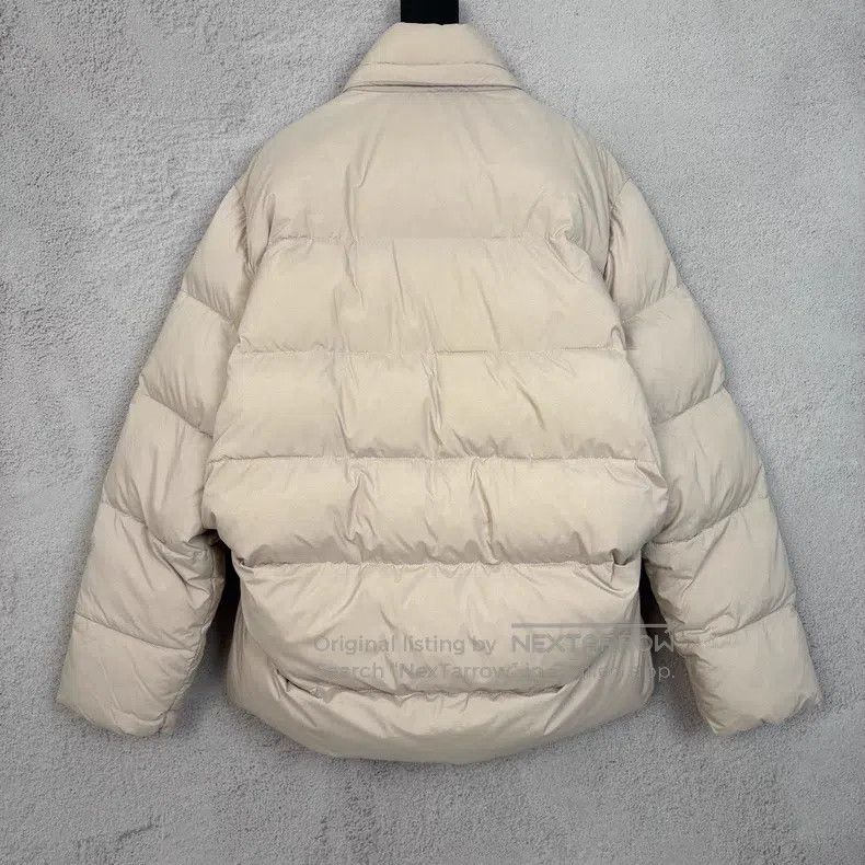 Balenciaga Balenciaga Double Hook Boomerang Bread Puffer Jacket Beige Size XS / US 0-2 / IT 36-38 - 2 Thumbnail