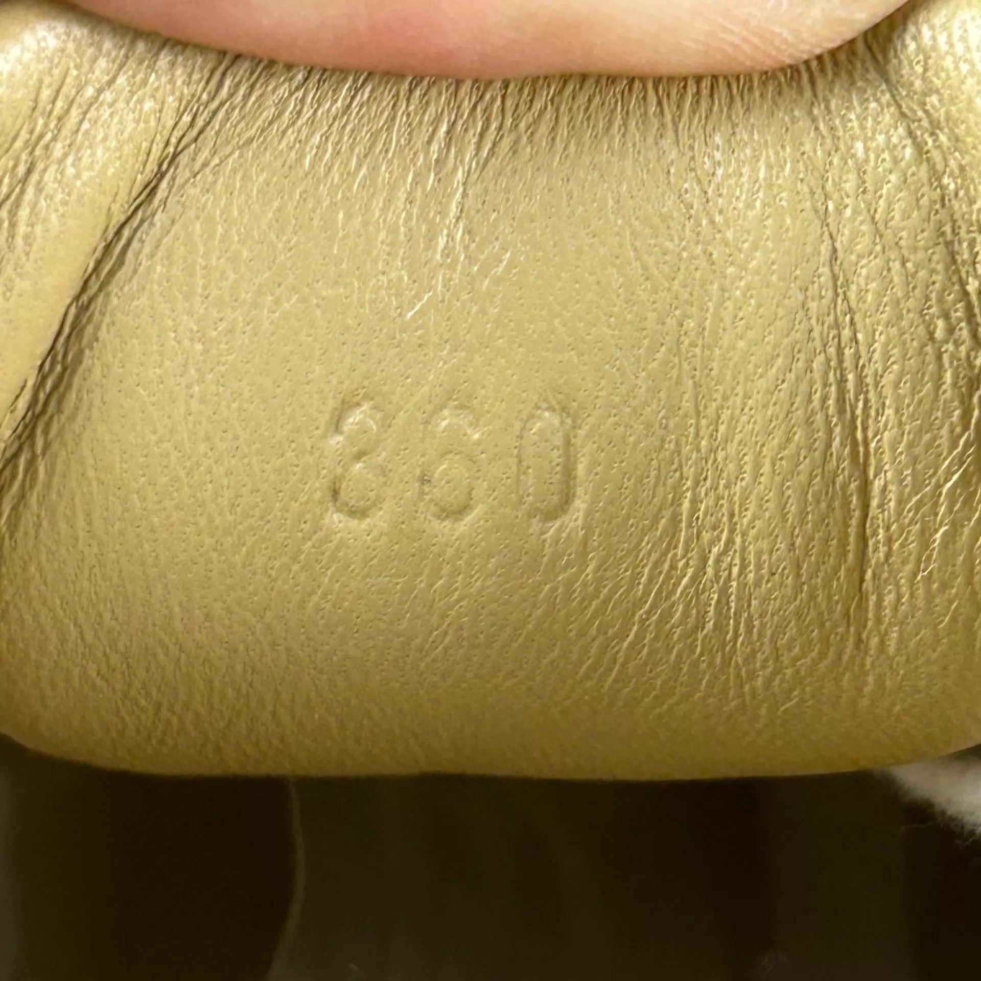 Hermes Hermes mismatched platform casual sneakers Size US 5.5 / IT 35.5 - 7 Thumbnail