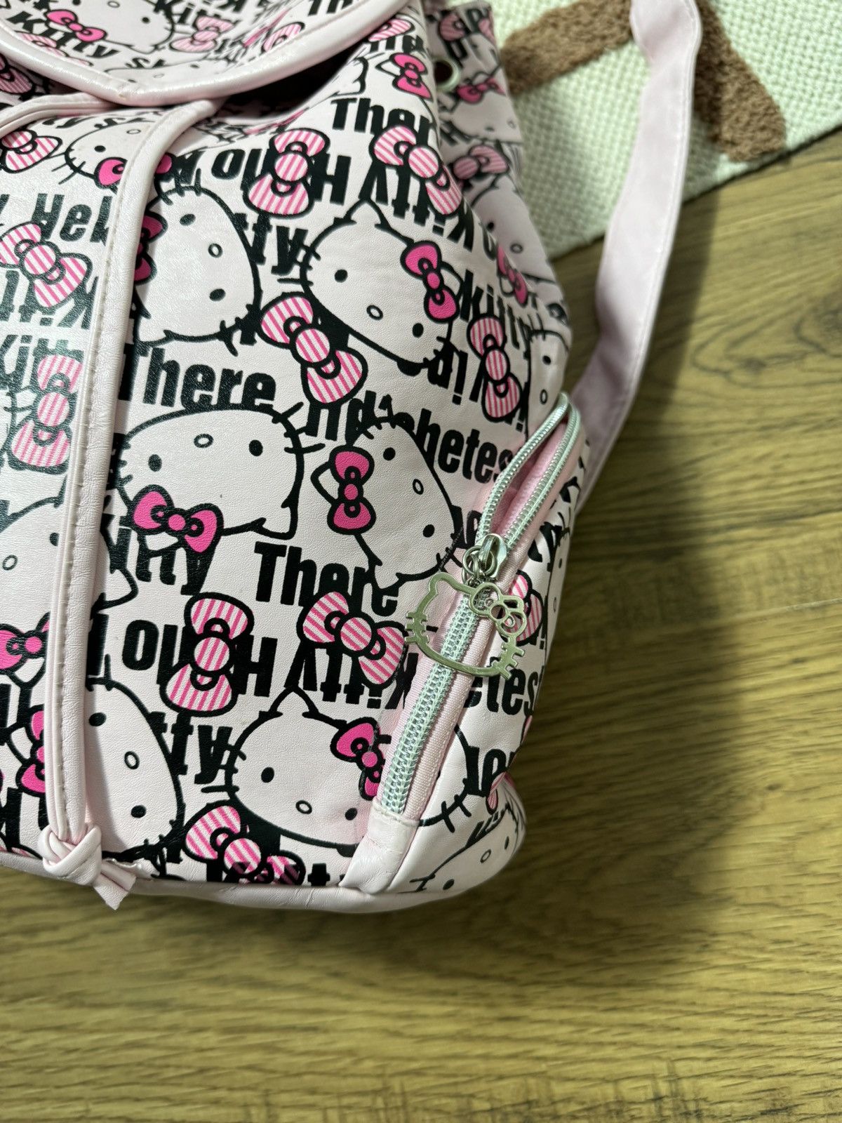 Cartoon Network VINTAGE HELLO KITTY MONOGRAMMY2K BACKPACK Size ONE SIZE - 3 Thumbnail