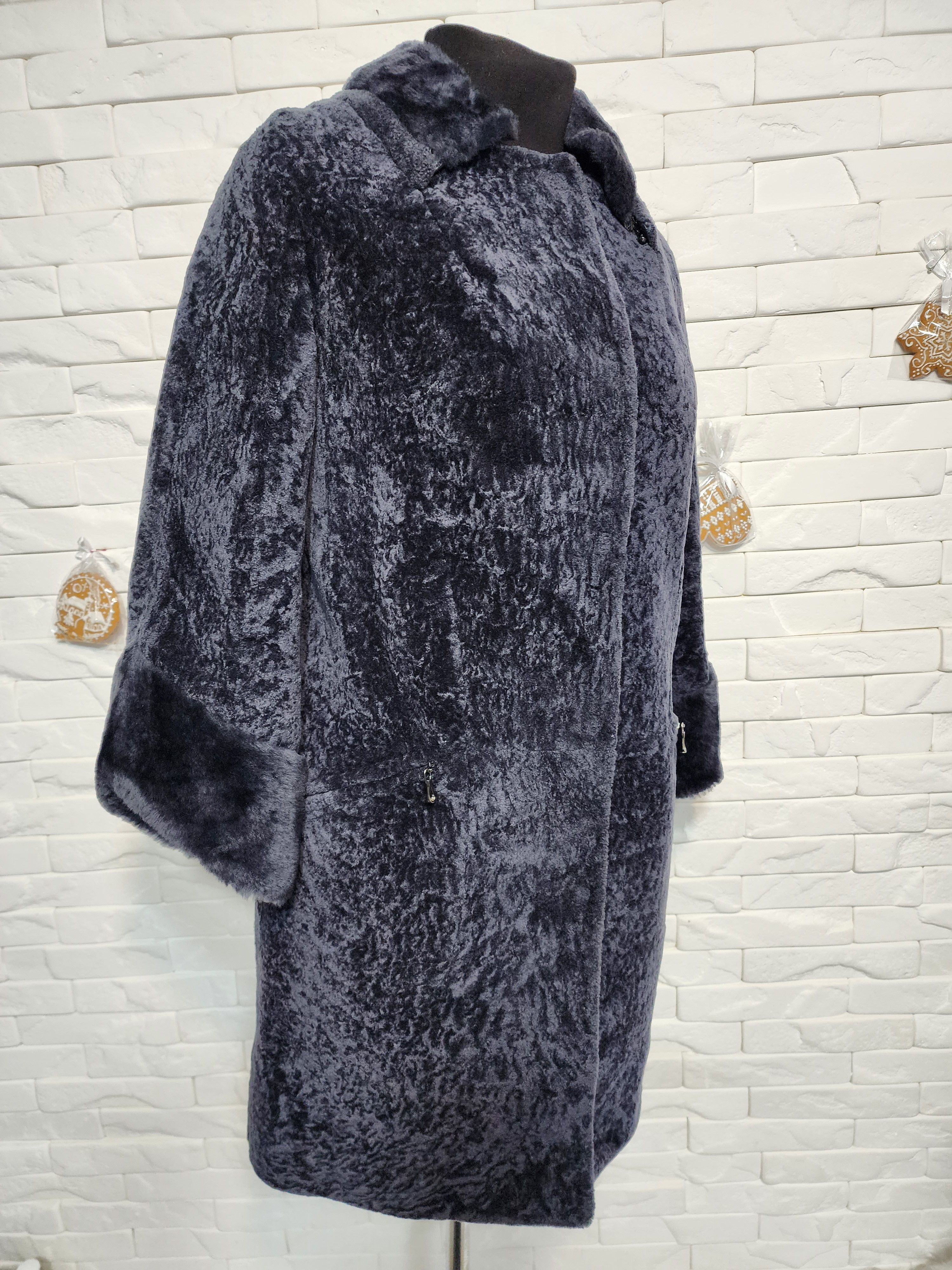 Furla Blue Fur Coat: Genuine Fur, Metal Snaps Size M / US 6-8 / IT 42-44 - 2 Thumbnail