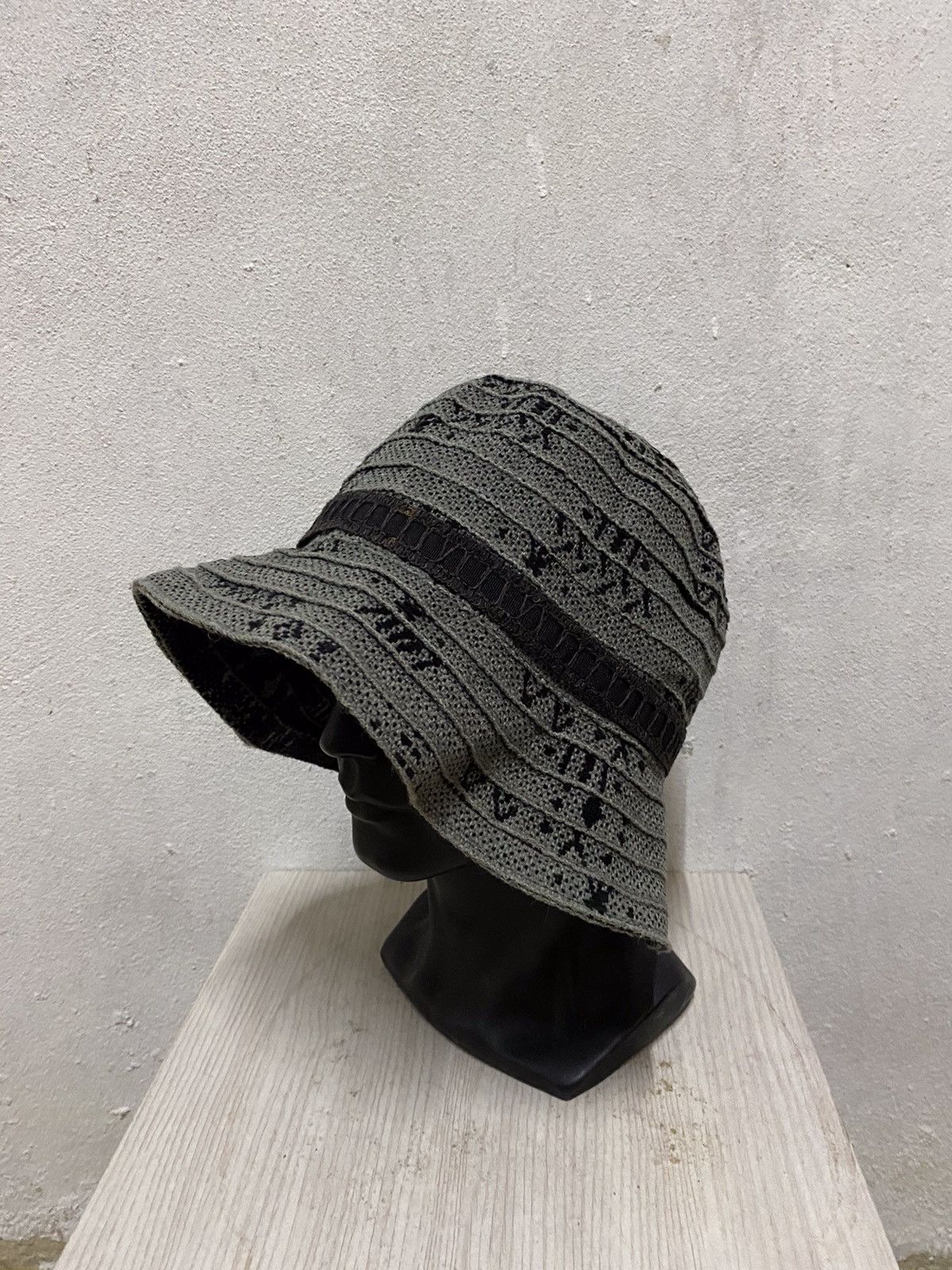 Japanese Brand Japanese Brand Rare Design Bucket Hat Size ONE SIZE - 3 Thumbnail