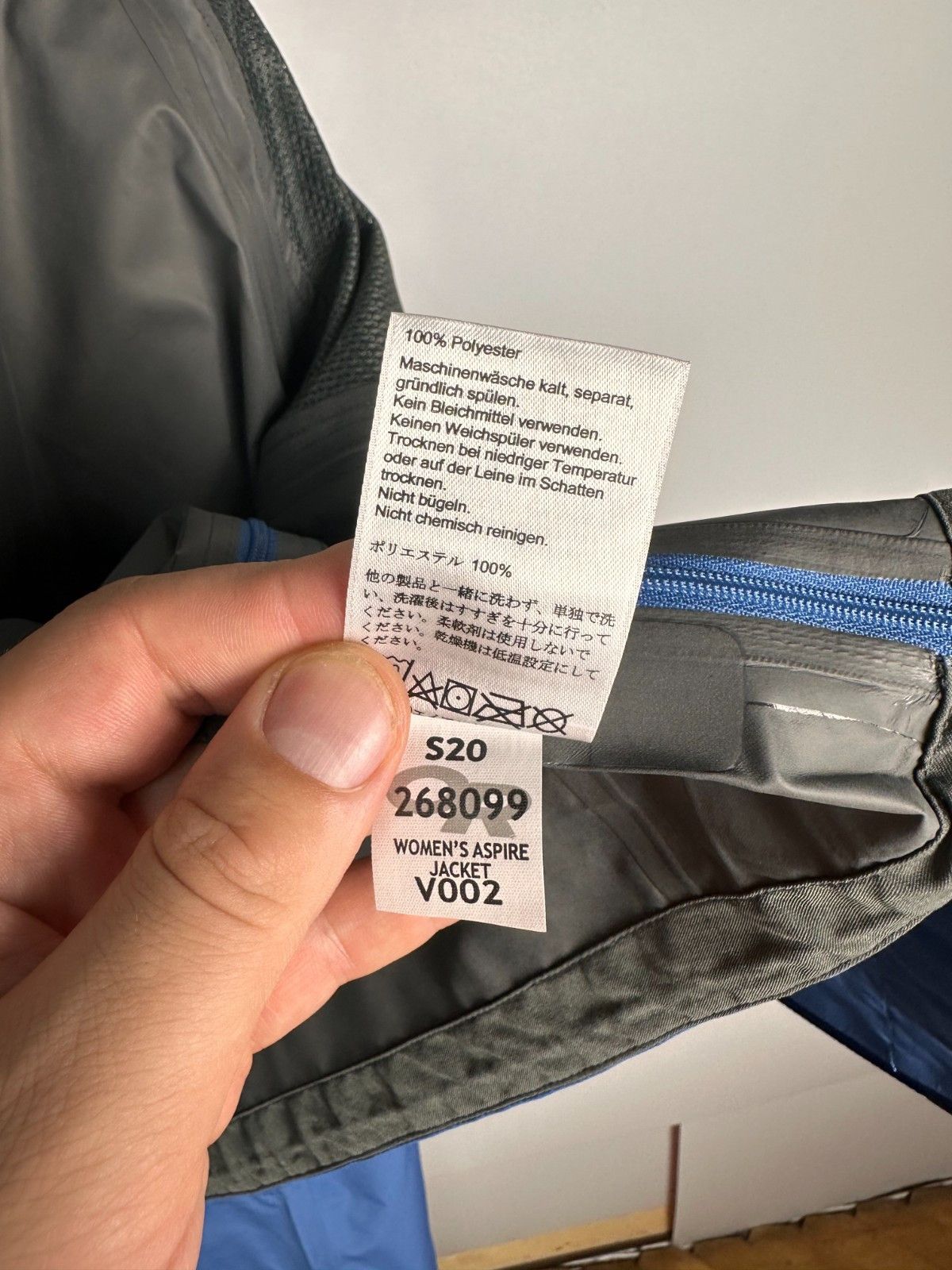 Outdoor Research Outdoor Research Foray Gore-Tex Jacket Waterproof Blue Sz S Size S / US 4 / IT 40 - 13 Thumbnail