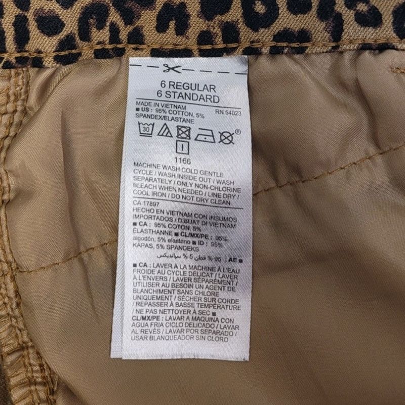Old Navy Old Navy Womens 6 Cotton Blend Pixie Mid Rise Jeans Size 28" / US 6 / IT 42 - 5 Thumbnail