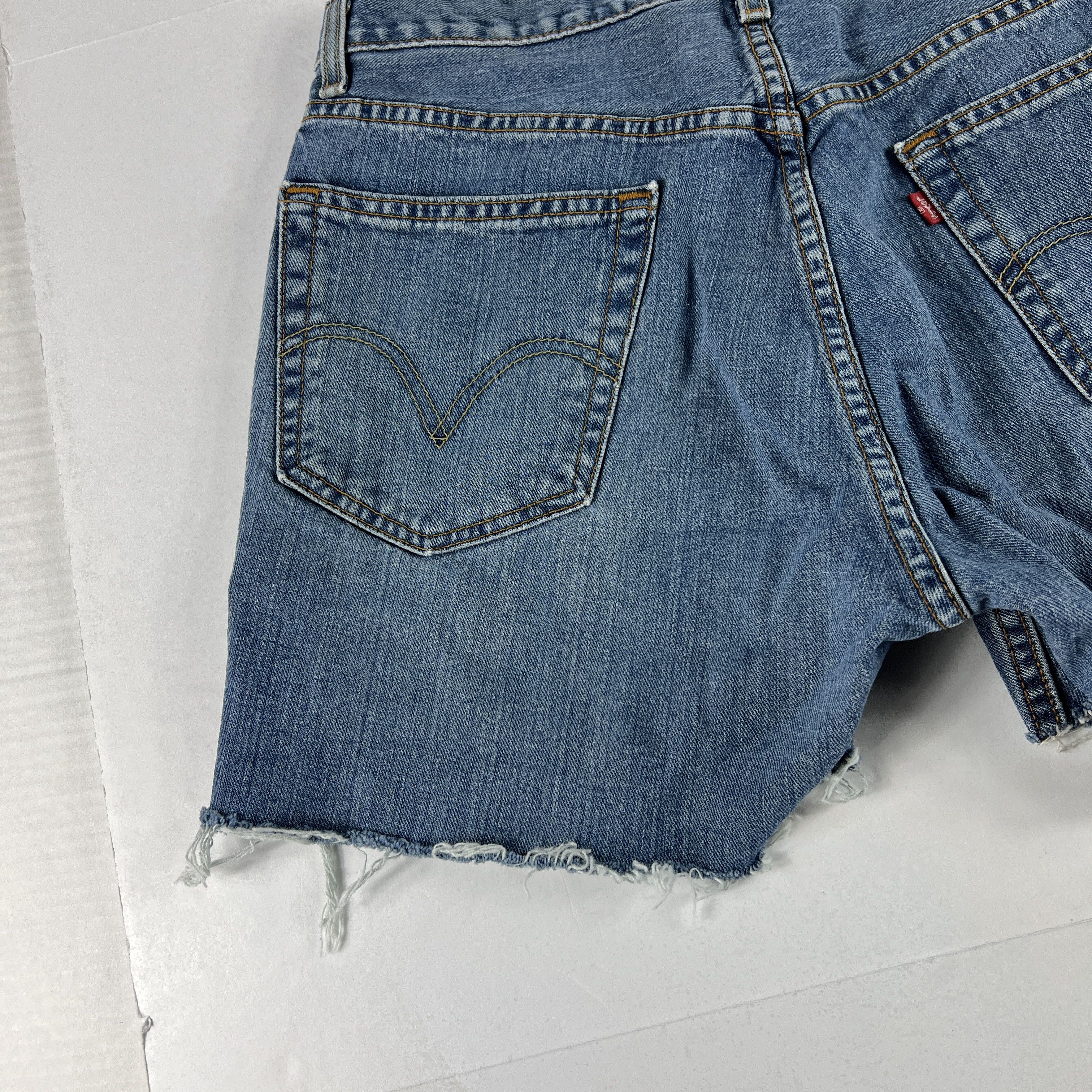 Levi's × Vintage Y2K Levi's Jean Shorts 505 Cut Off Faded Cotton Denim Jorts Size US 33 - 8 Thumbnail
