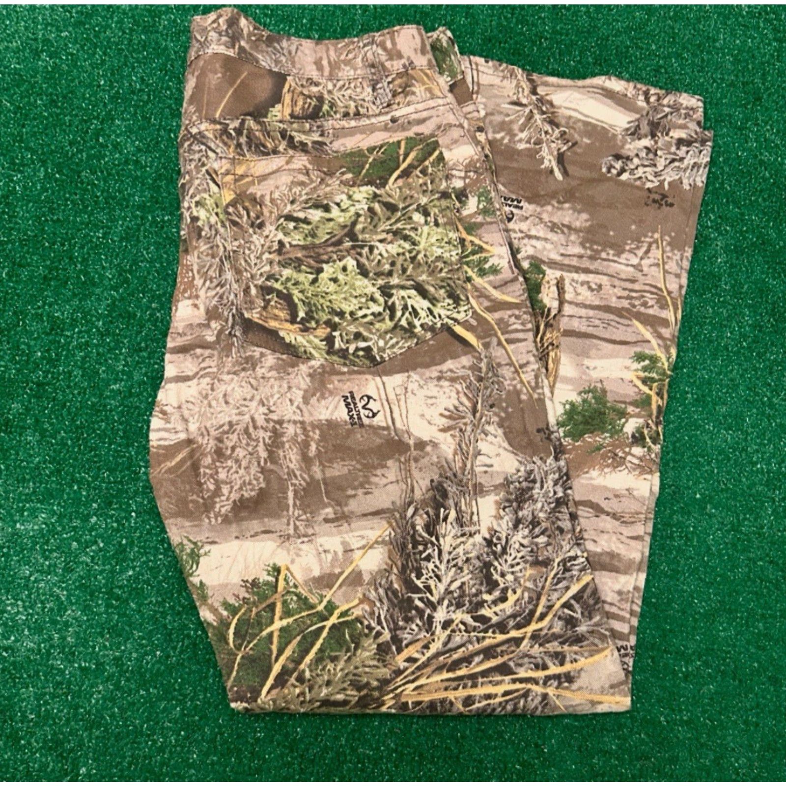 Realtree VINTAGE Realtree Real Tree Max Camo Hunter Baggy Skater Grunge Jeans Mens Sz 32 32x30 Camouflage Wide-Leg Men Size US 32 / EU 48 - 2 Thumbnail