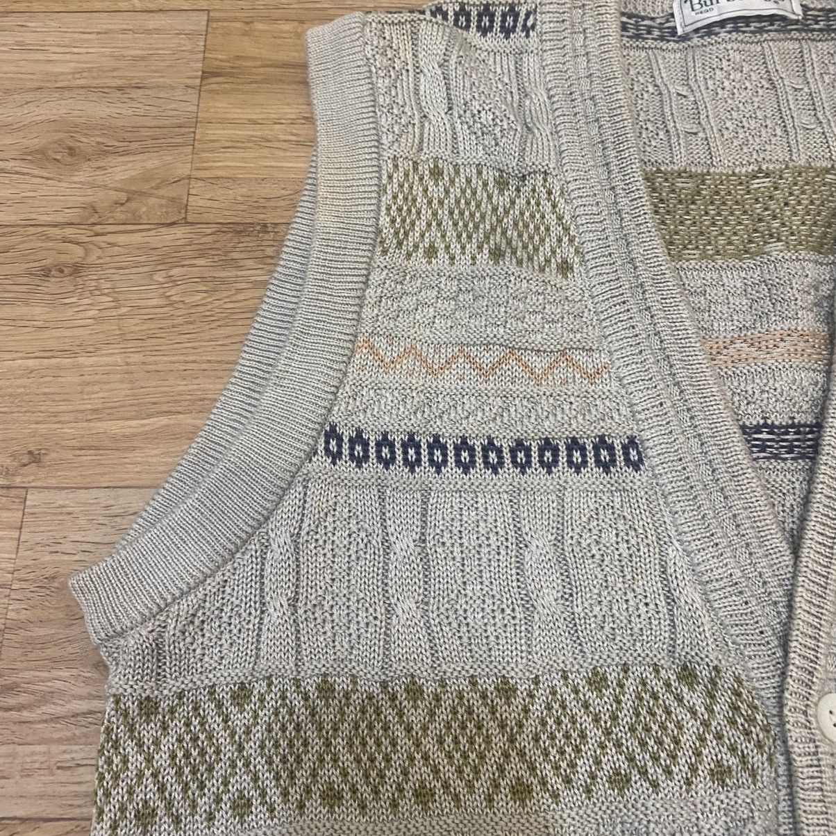 Burberry 90s Vintage Burberry's Knit Vest Size US M / EU 48-50 / 2 - 6 Thumbnail