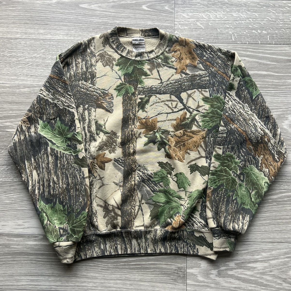 image of Crazy Vintage 90’S Carhartt Style Realtree Camo Sweatshirt, Men's (Size Large)