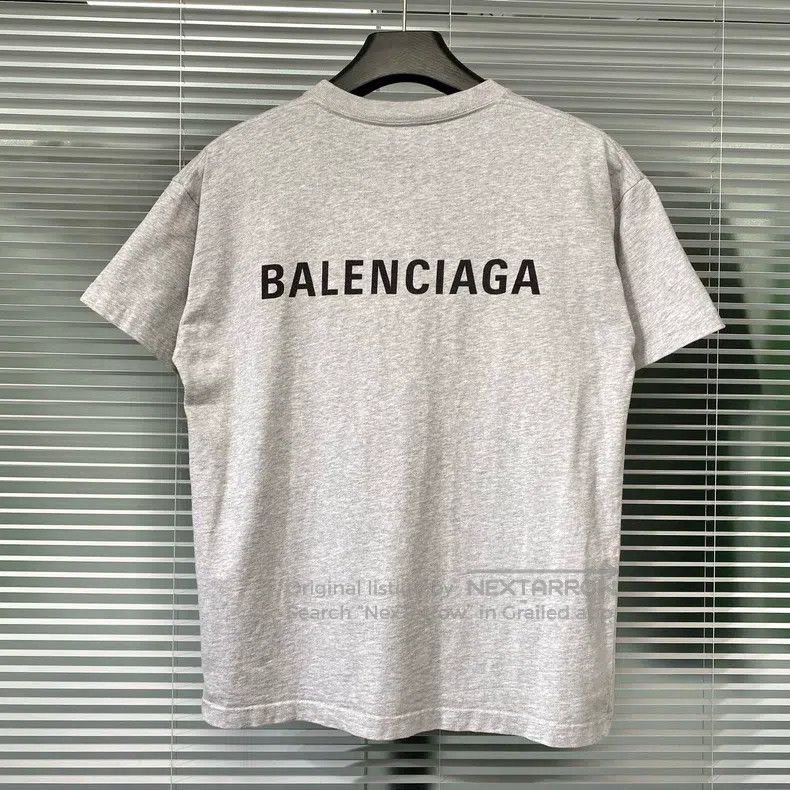 Balenciaga Balenciaga Short-sleeve T-shirt with front and back letter Size US M / EU 48-50 / 2 - 1 Thumbnail